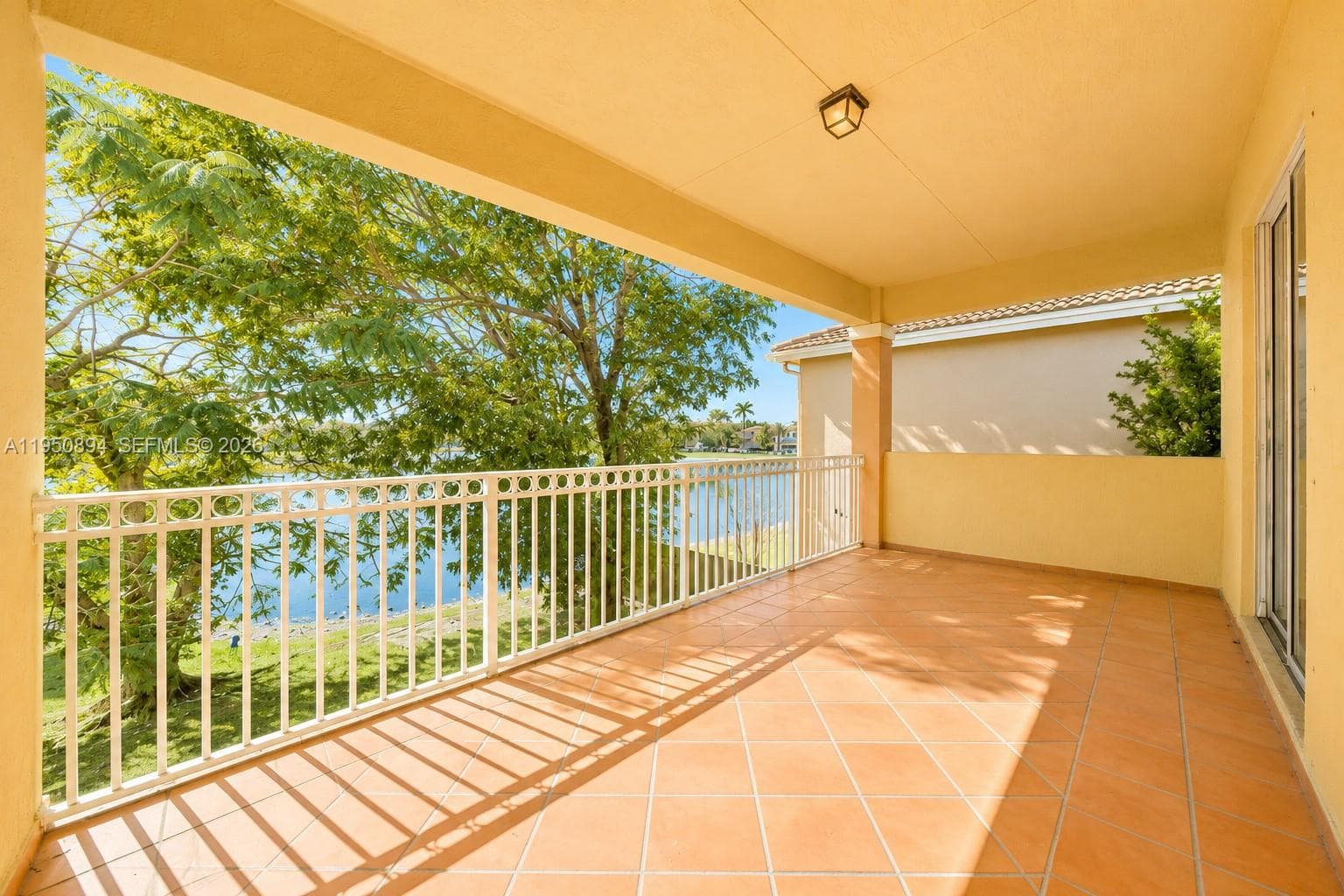 16062 SW 43rd Ter, Miami, FL 33185 photo 4