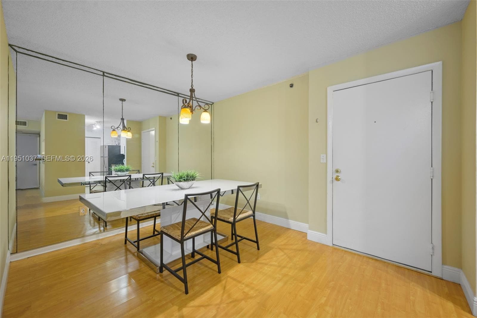 19555 E Country Club Dr # 8303, Aventura, FL 33180 photo 5