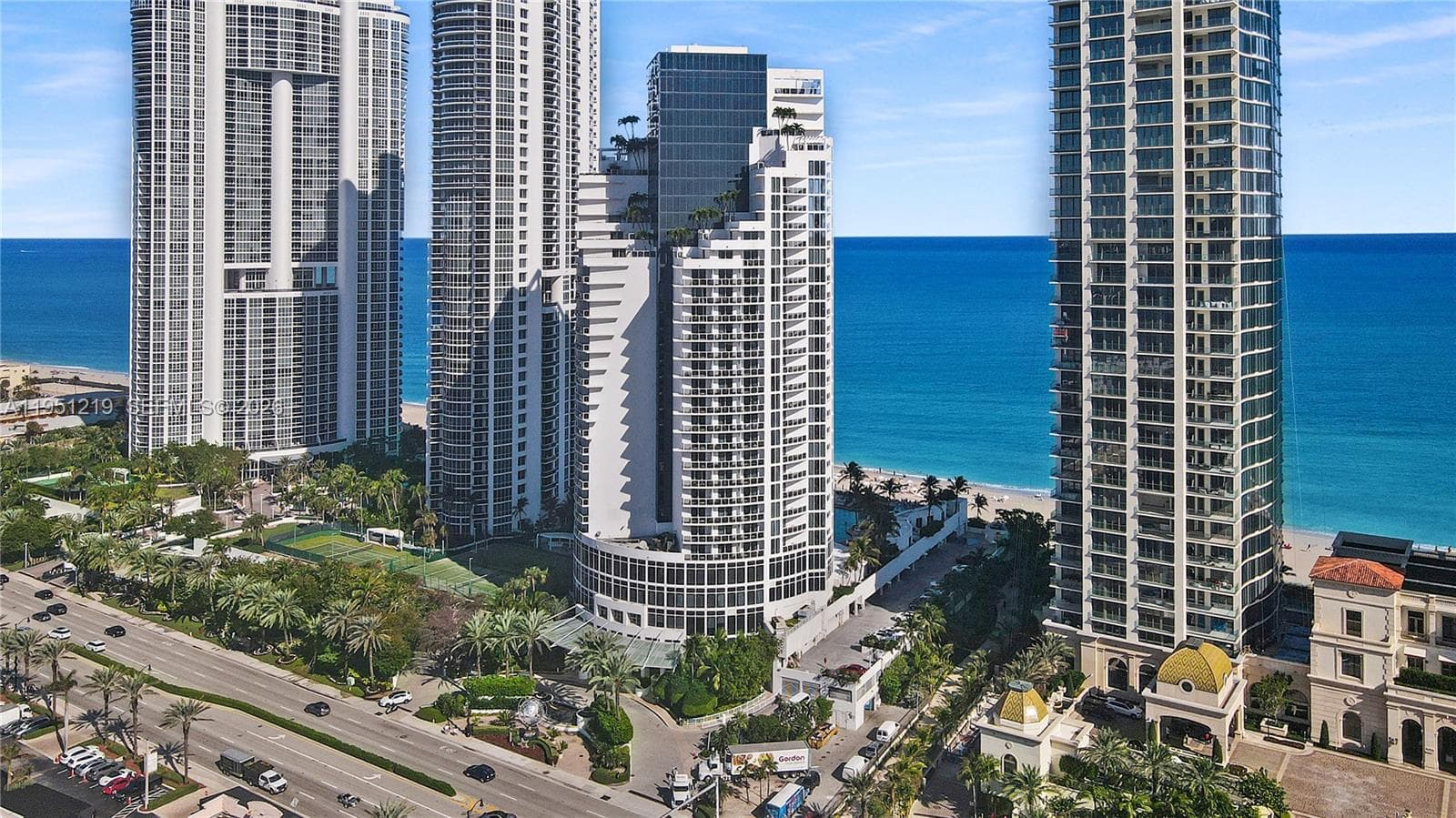 18001 Collins Ave # 2605, Sunny Isles Beach, FL 33160 photo 2