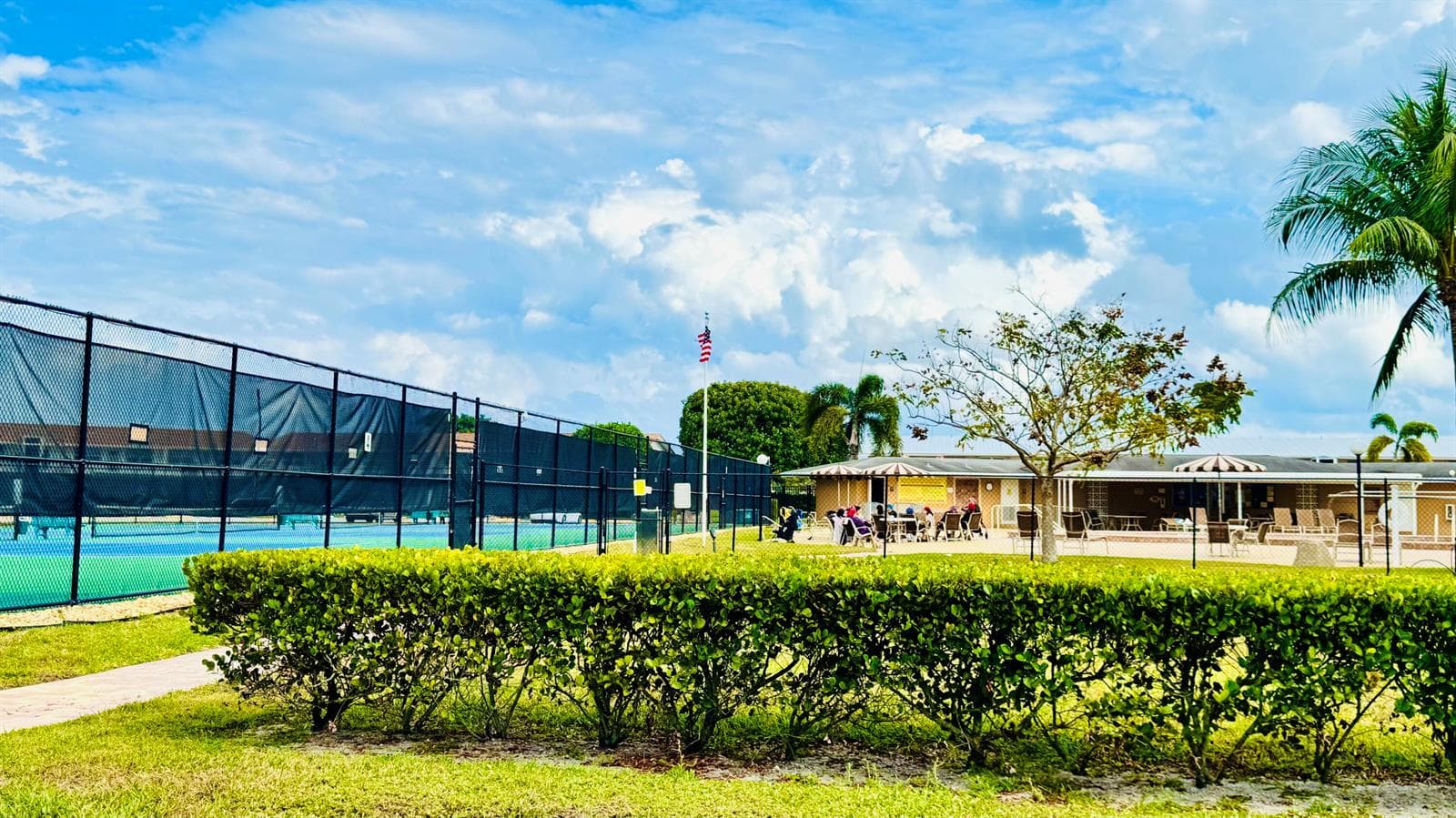 164 Kent # J, West Palm Beach, FL 33417 photo 4