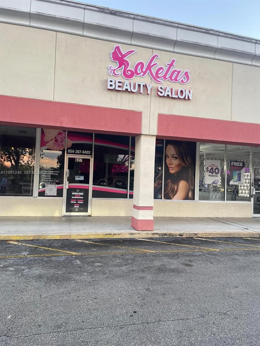 627 S State Road 7, Hollywood, FL 33023