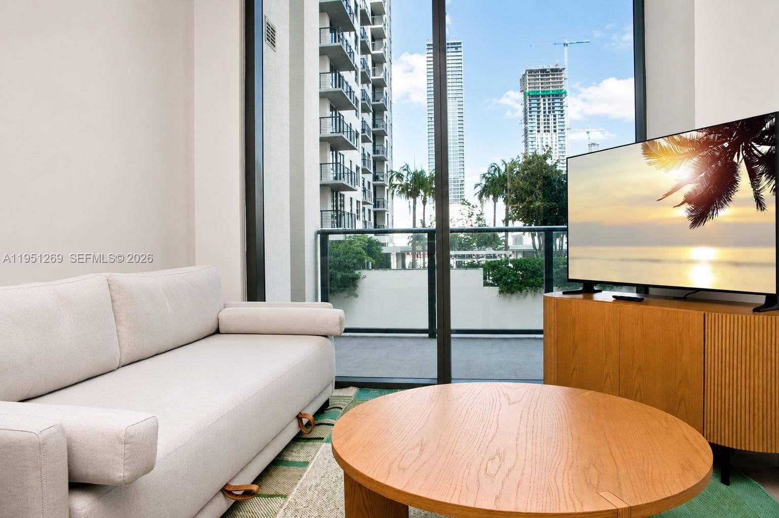 11 NE 6th St # 1109, Miami, FL 33132 photo 3