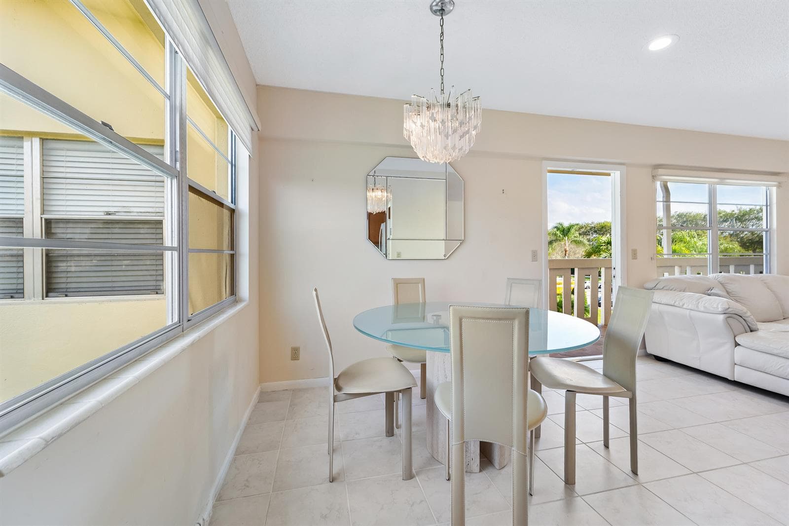 200 Dorset E, Boca Raton, FL 33434 photo 4