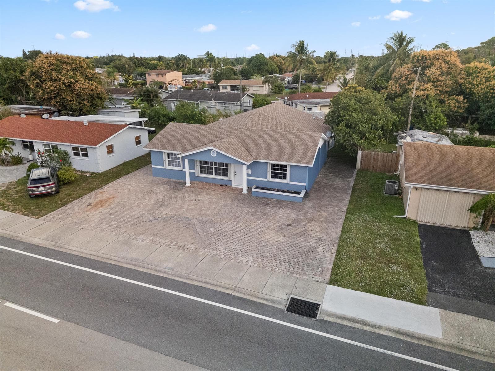 5772 N Haverhill Road N, West Palm Beach, FL 33407 photo 2