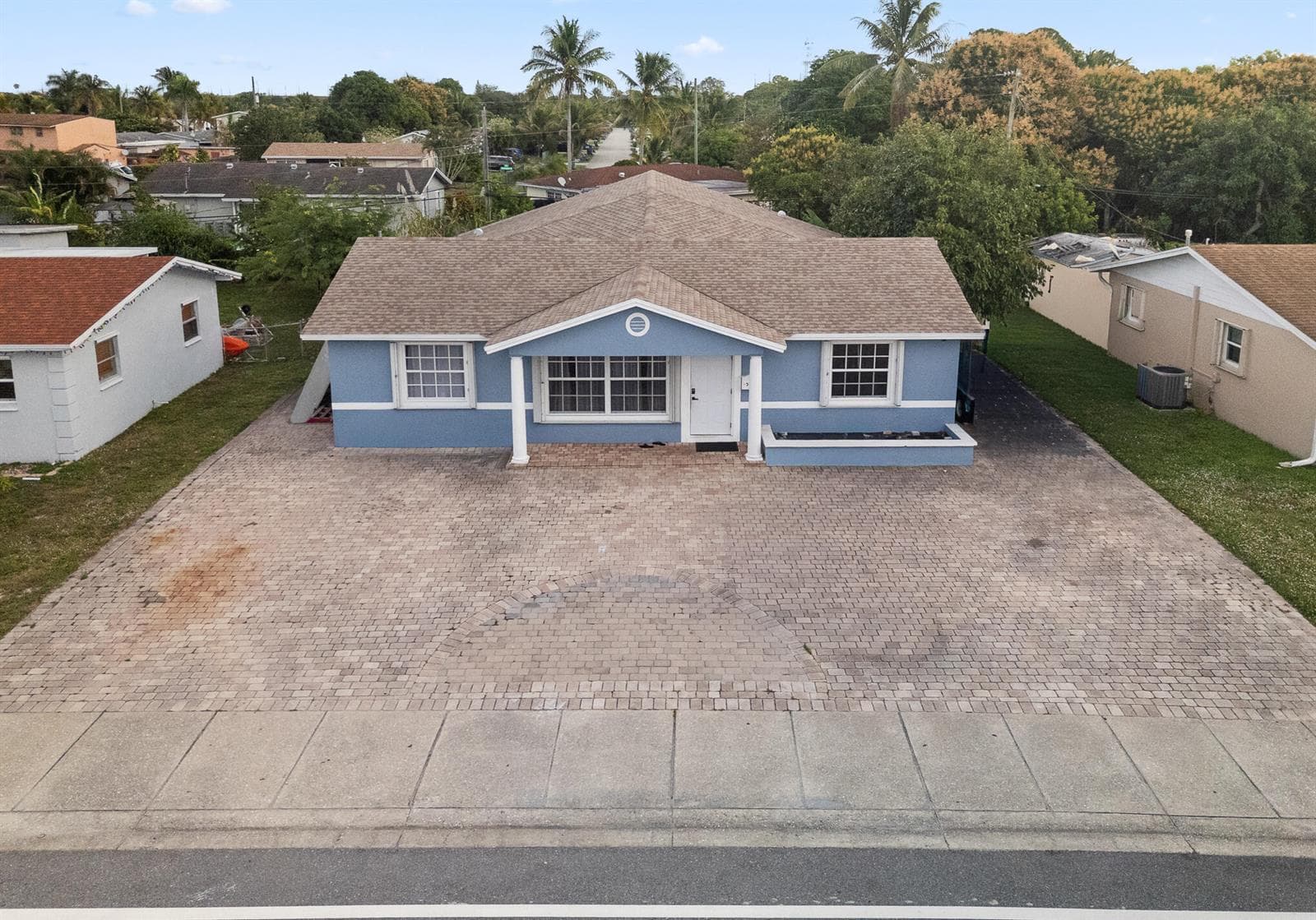 5772 N Haverhill Road N, West Palm Beach, FL 33407 photo 3