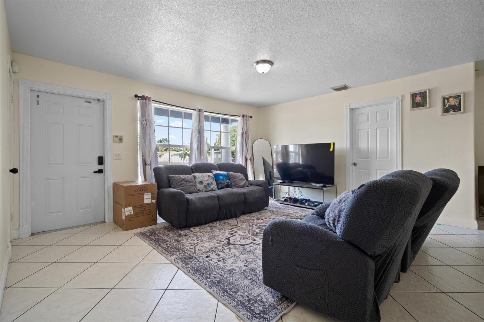 5772 N Haverhill Road N, West Palm Beach, FL 33407 photo 5