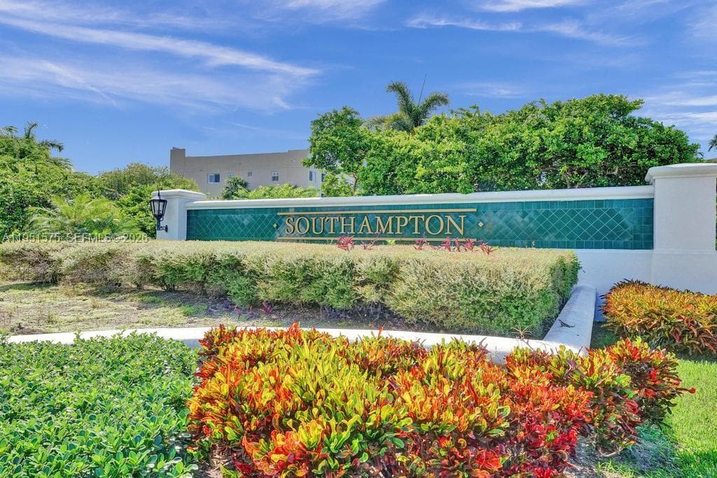 7763 Southampton Ter # 403, Tamarac, FL 33321 photo 2