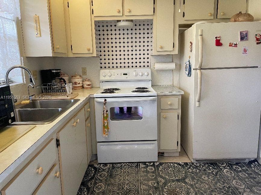 5300 Washington St # S111, Hollywood, FL 33021 photo 4