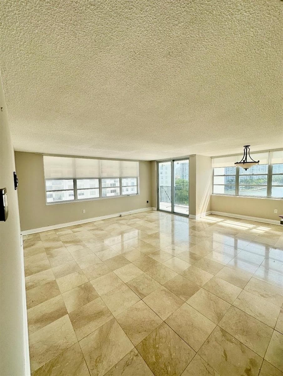 2750 NE 183rd Street # 709, Aventura, FL 33160 photo 3