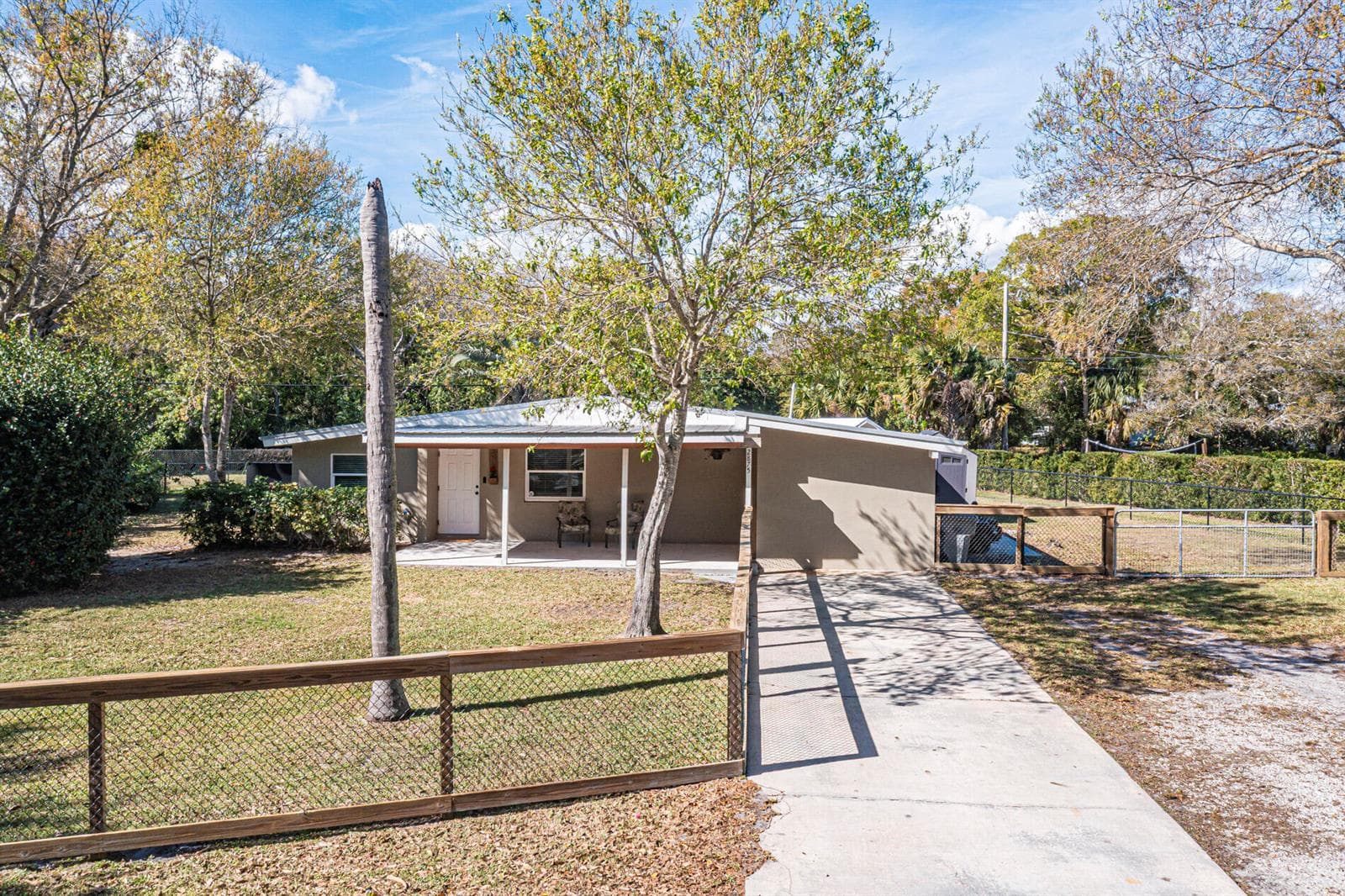 2875 58th Court, Vero Beach, FL 32966 photo 2