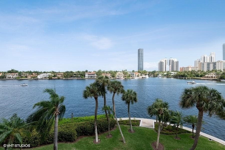19707 Turnberry Way # 4H, Aventura, FL 33180 photo 3
