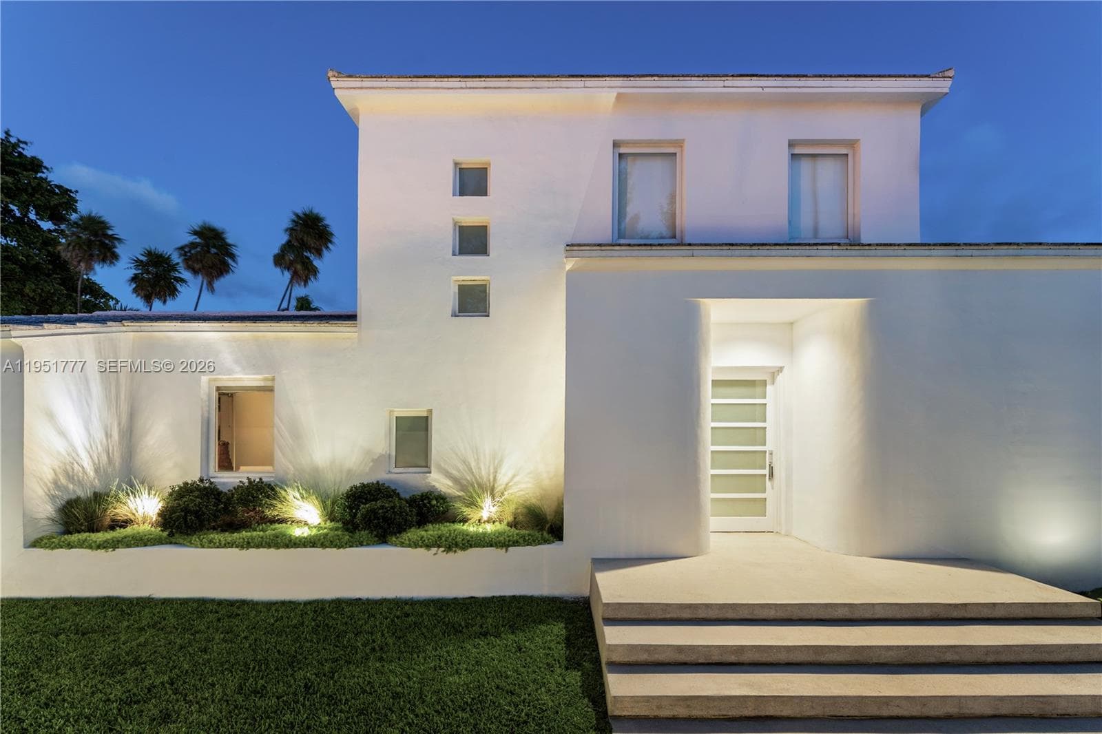 3325 Pine Tree Dr, Miami Beach, FL 33140 photo 4