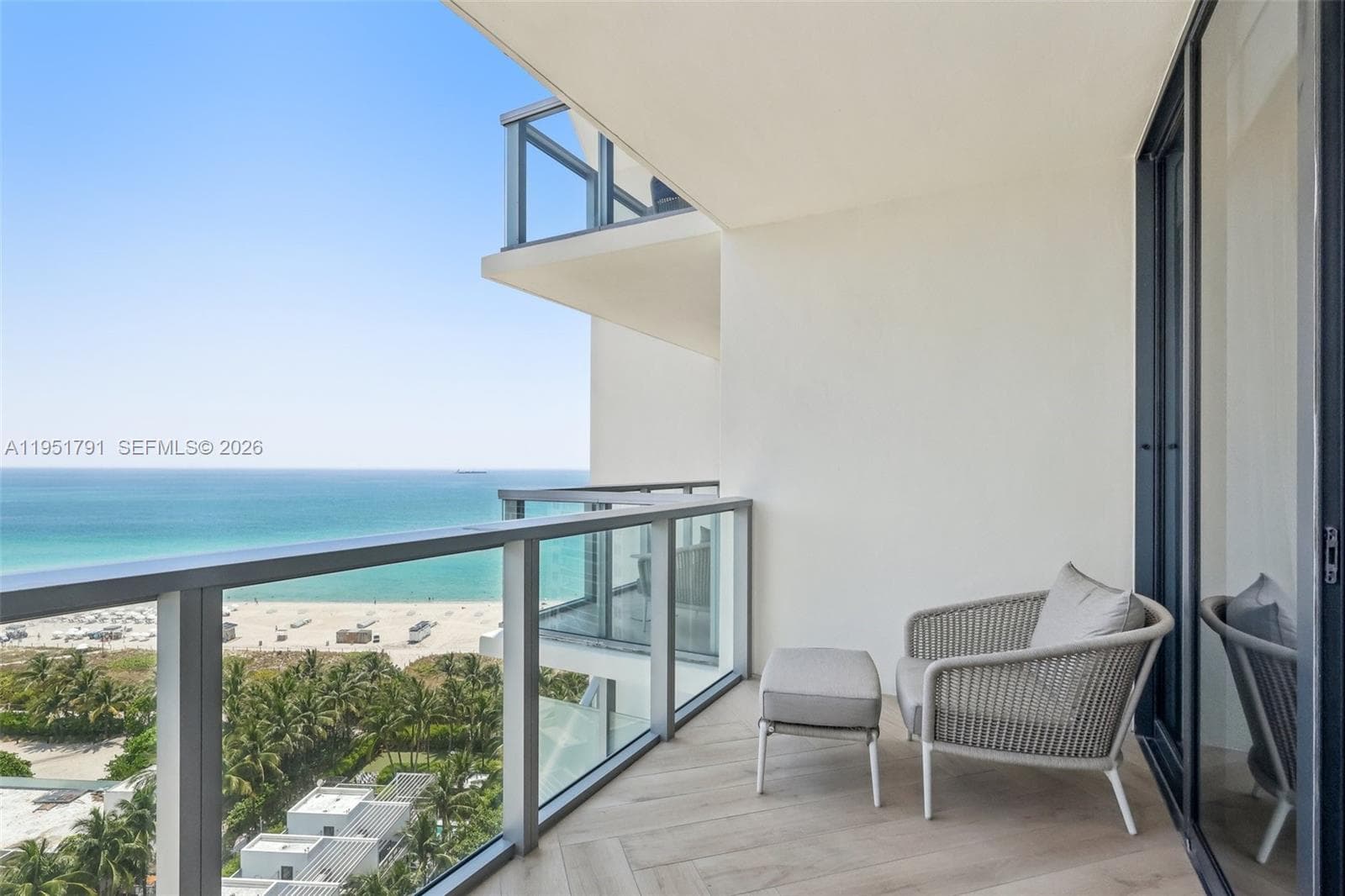 2201 Collins Ave # 1511, Miami Beach, FL 33139
