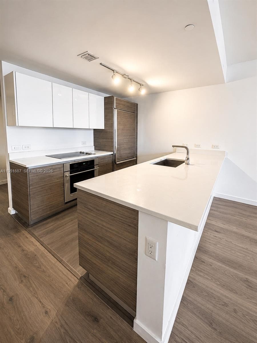 1100 S Miami Ave # 2111, Miami, FL 33130 photo 4