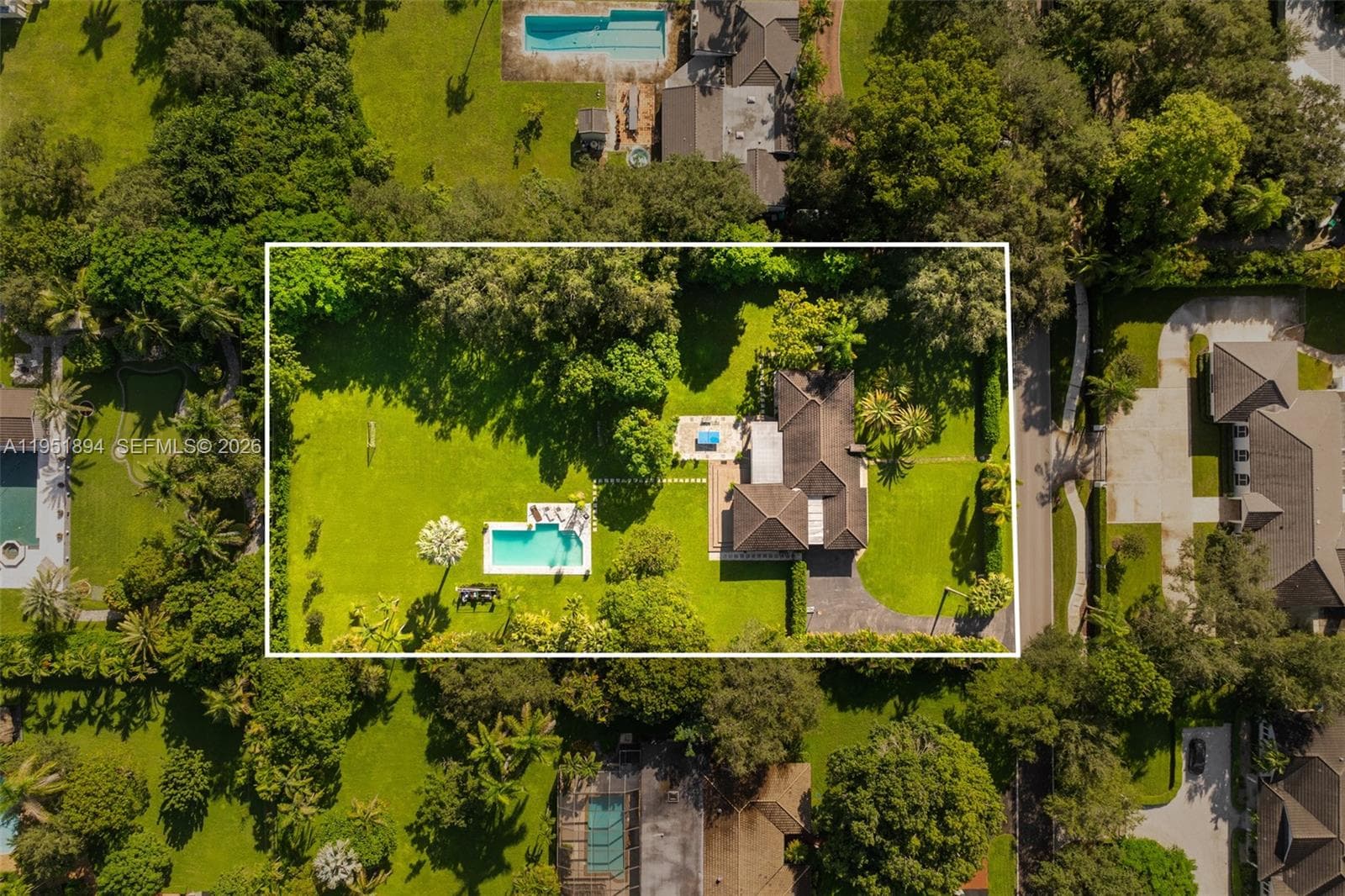 07325 SW 102nd St, Pinecrest, FL 33156 photo 2