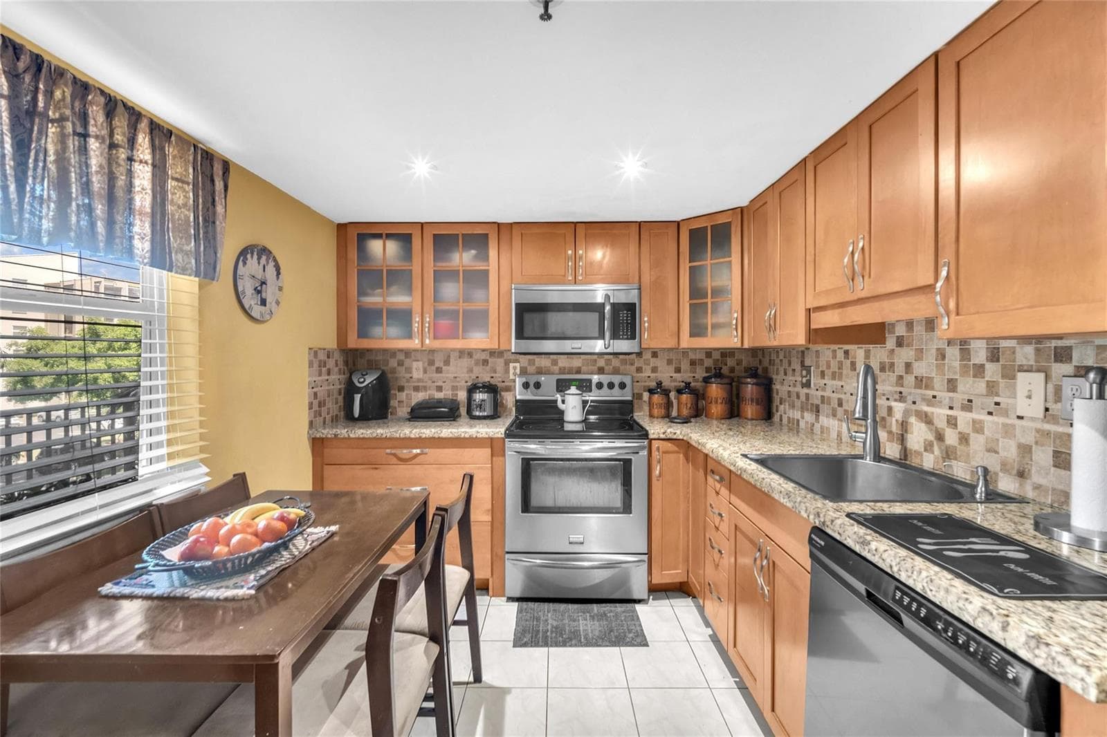 3910 Inverrary Boulevard # 308-B, Lauderhill, FL 33319 photo 2