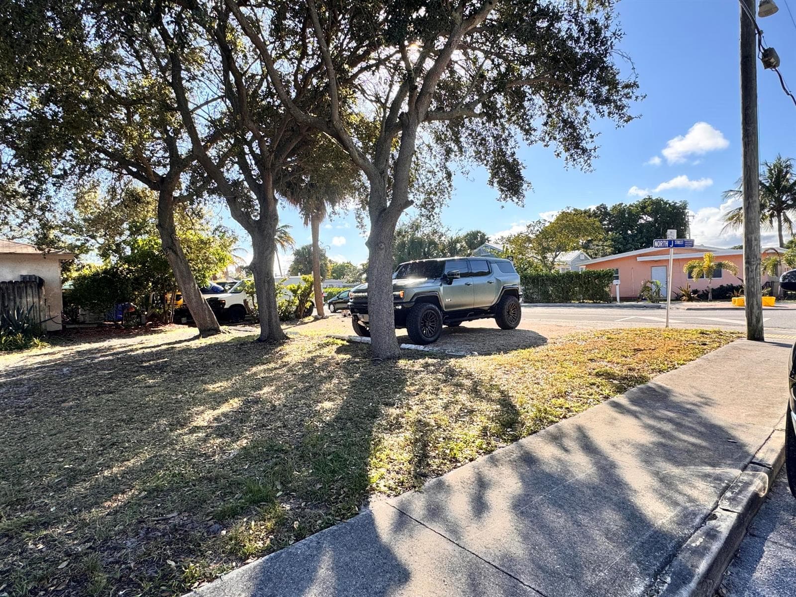 717 8th Avenue N, FL 33460 photo 4
