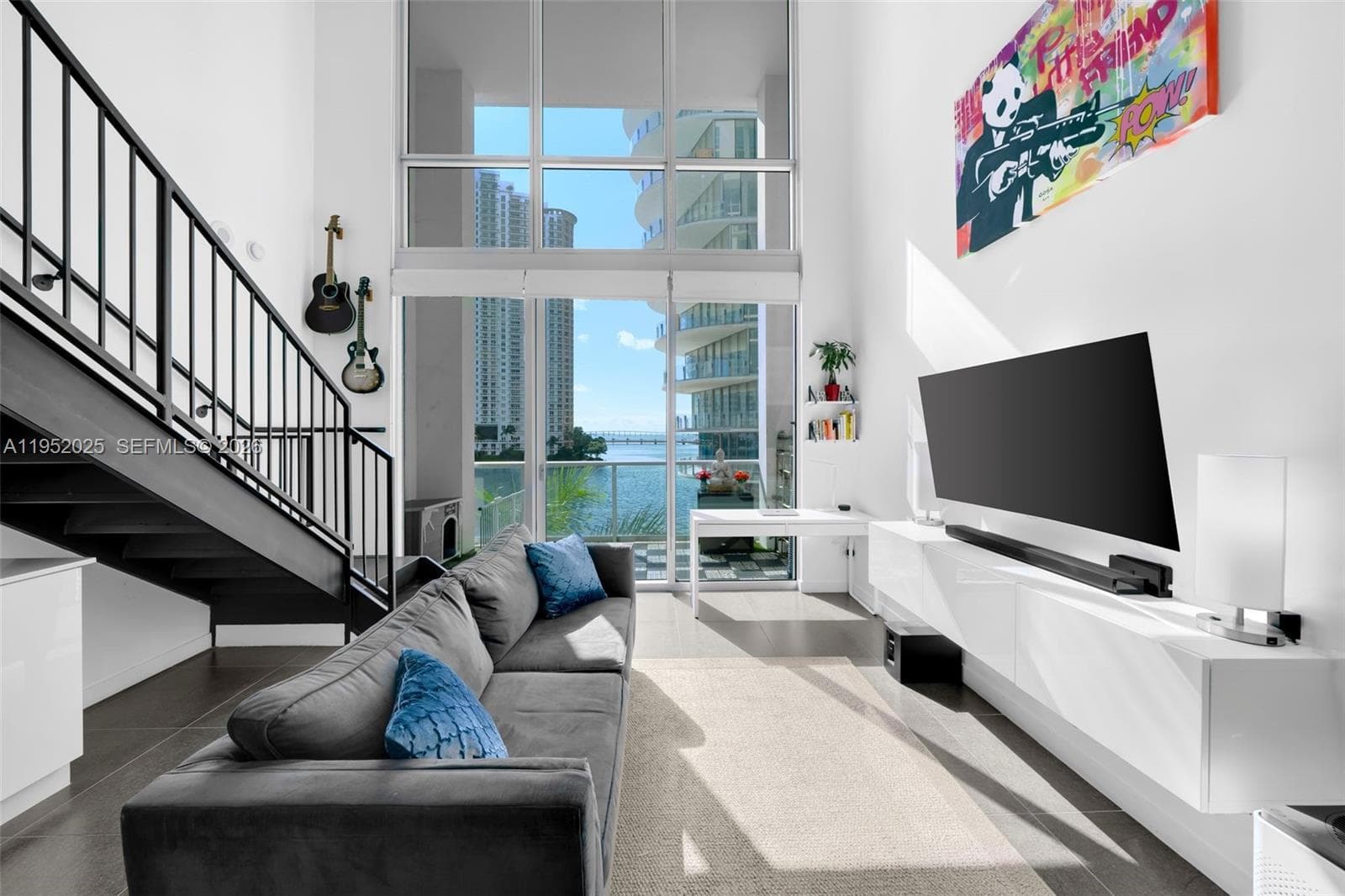 300 S BISCAYNE BLVD # L-410, Miami, FL 33131 photo 3