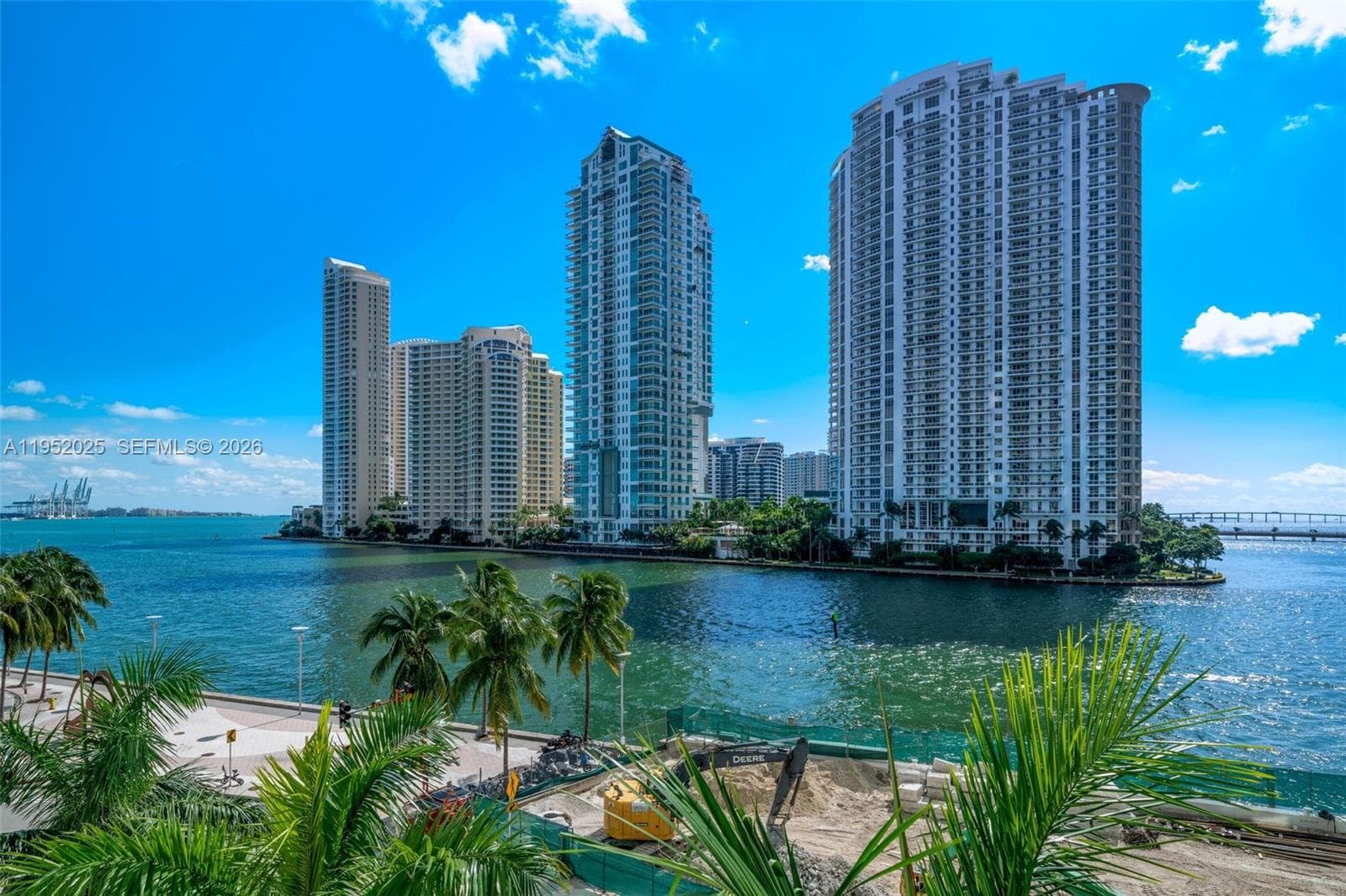300 S BISCAYNE BLVD # L-410, Miami, FL 33131 photo 4
