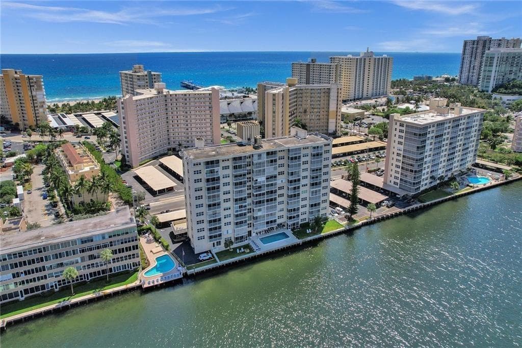 303 N Riverside Drive # PH-4, Pompano Beach, FL 33062 photo 2