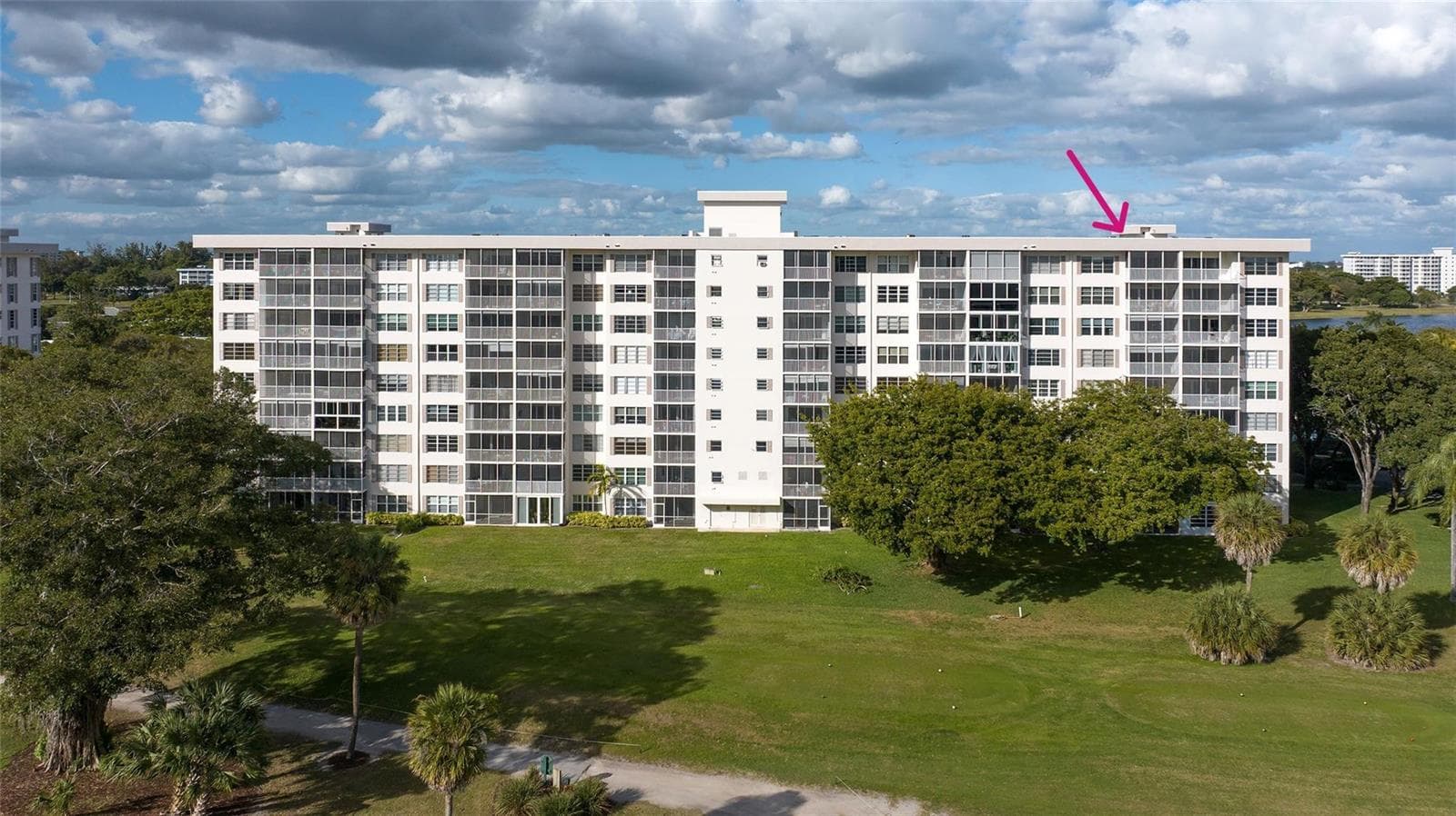 3050 N Palm Aire Drive # 909, Pompano Beach, FL 33069 photo 2