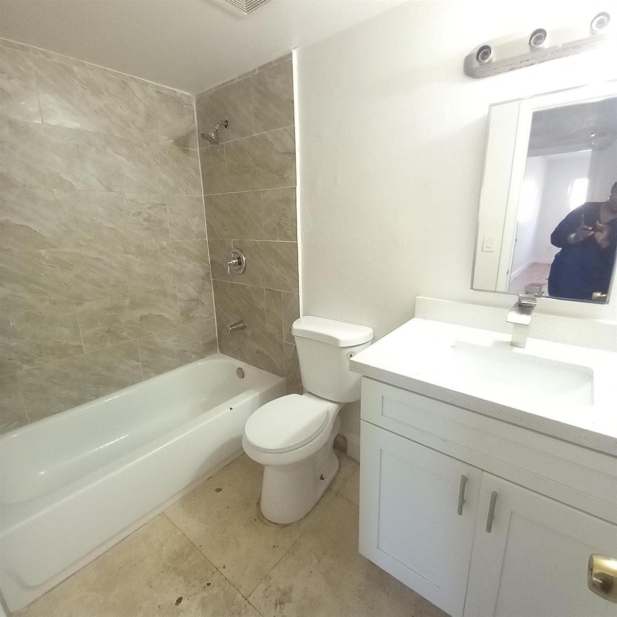 3610 NW 21st # 413, Lauderdale Lakes, FL 33311 photo 5
