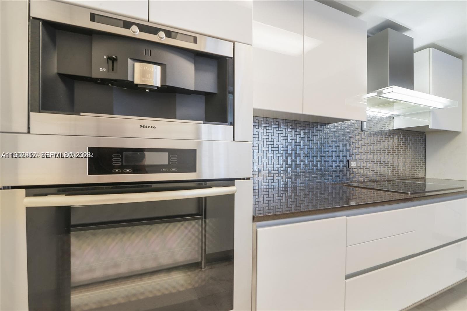 17201 Collins Ave+DEN # 1403, Sunny Isles Beach, FL 33160 photo 4