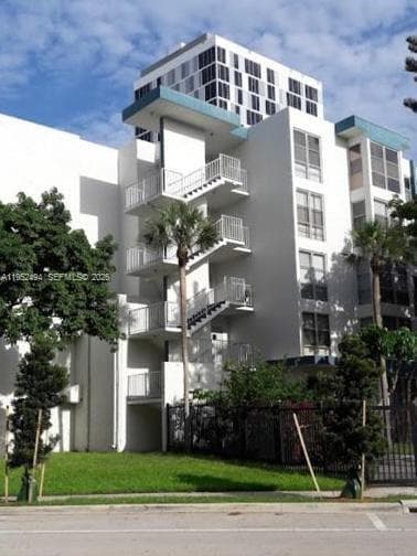 201 178th Dr # 231, Sunny Isles Beach, FL 33160 photo 3
