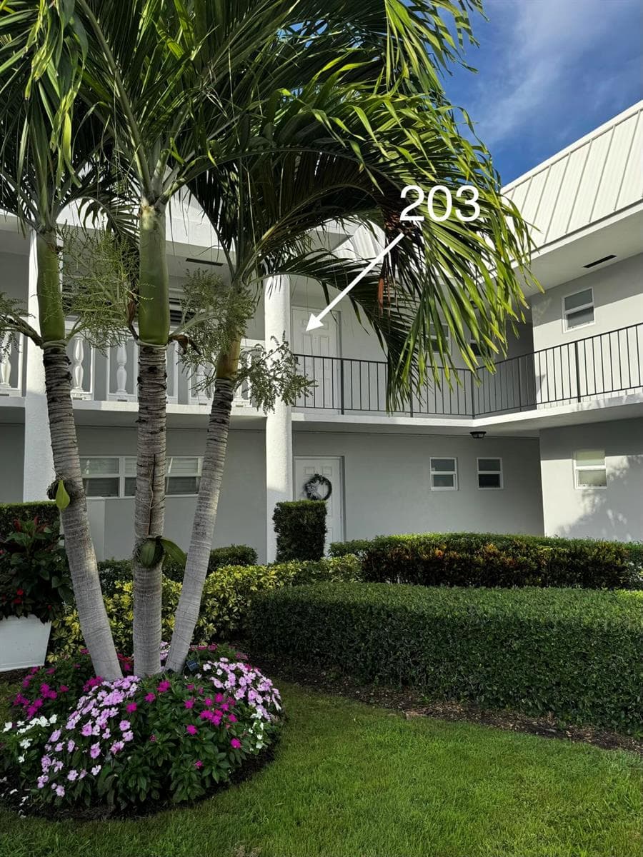 32 Colonial Club Drive # 203, Boynton Beach, FL 33435 photo 3