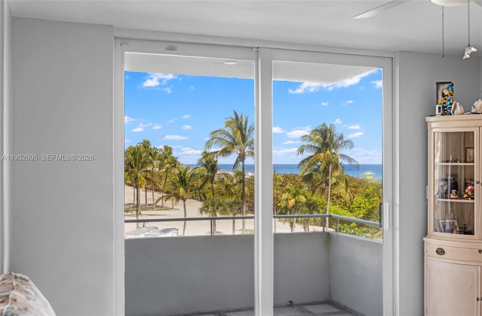 465 Ocean Dr # 419, Miami Beach, FL 33139 photo 2