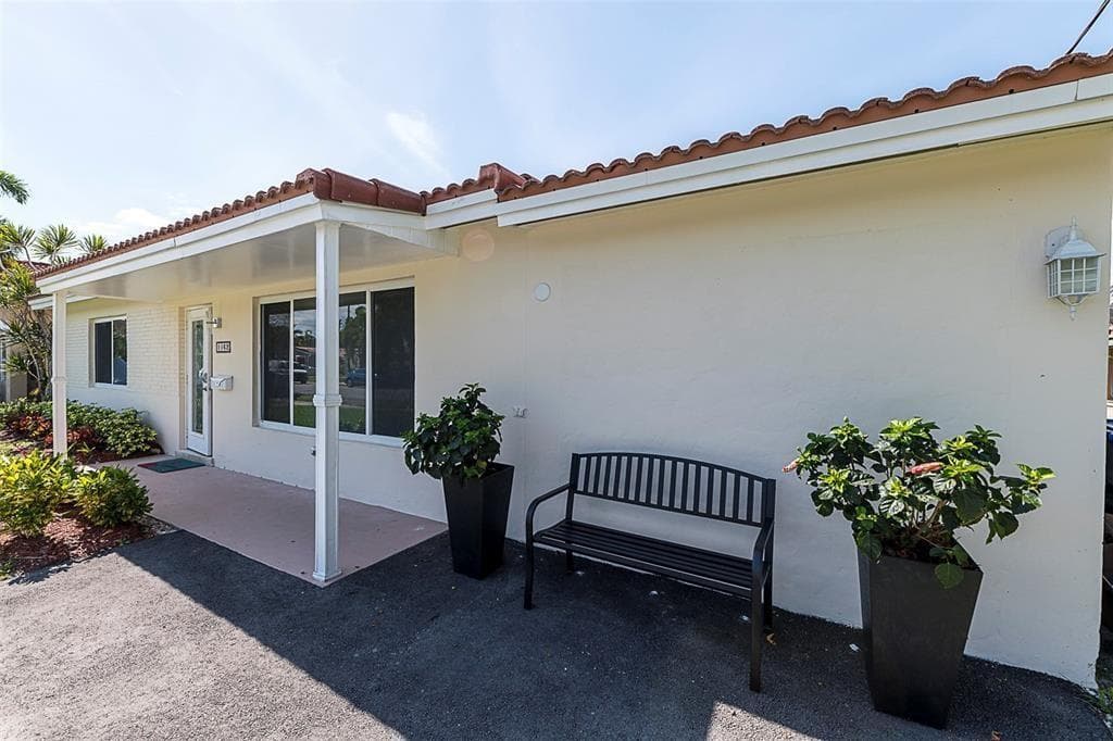 1162 Hayes Street, Hollywood, FL 33019 photo 3