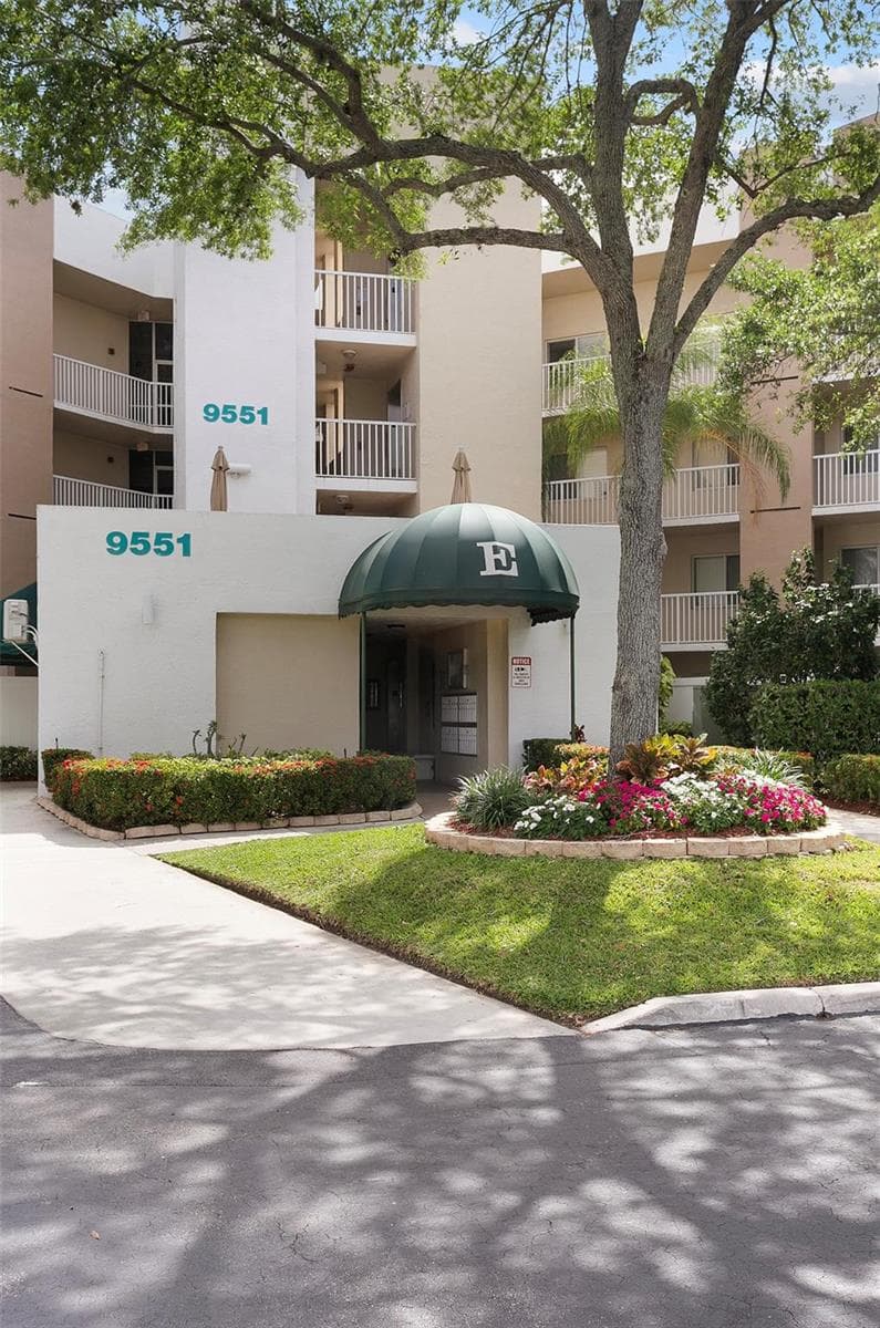 9551 Weldon Circle # 404, Fort Lauderdale, FL 33321 photo 2