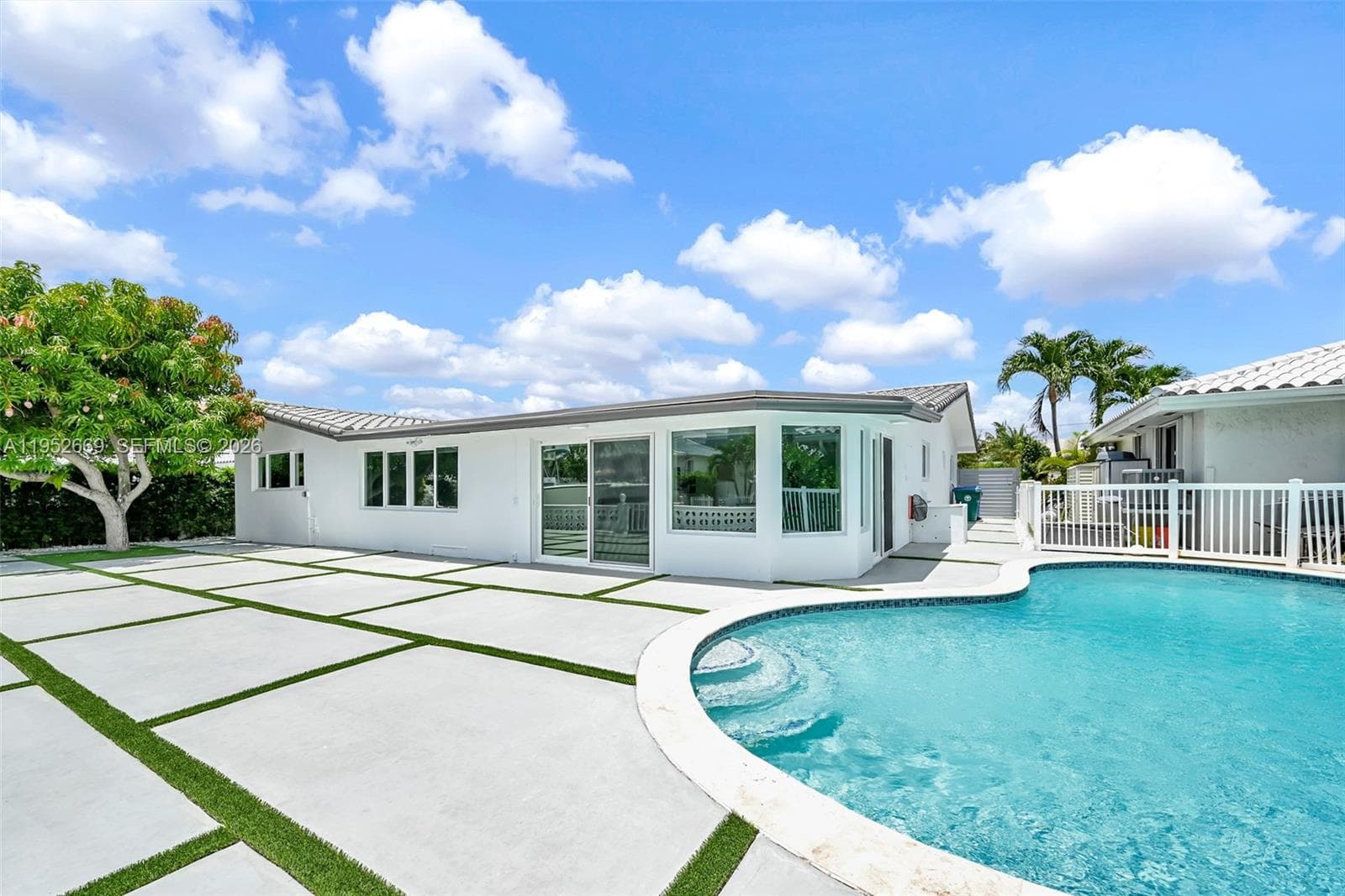 1250 NE 82nd St, Miami, FL 33138 photo 5