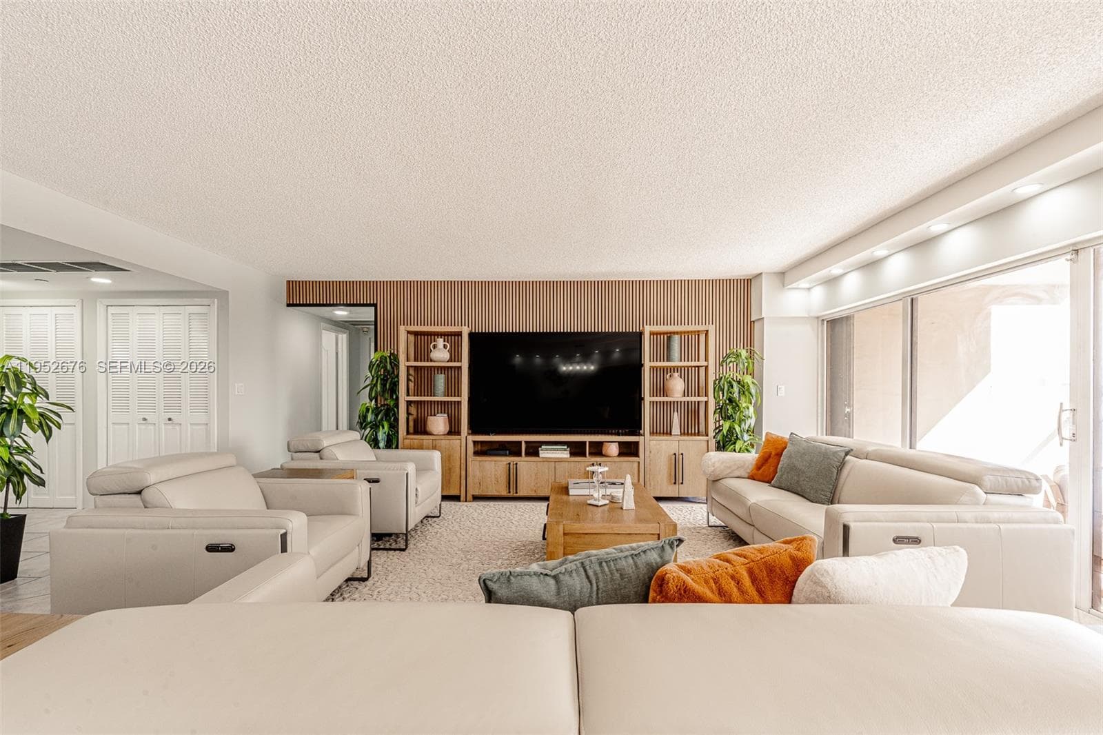 1800 NE 114th St # 909, Miami, FL 33181 photo 5