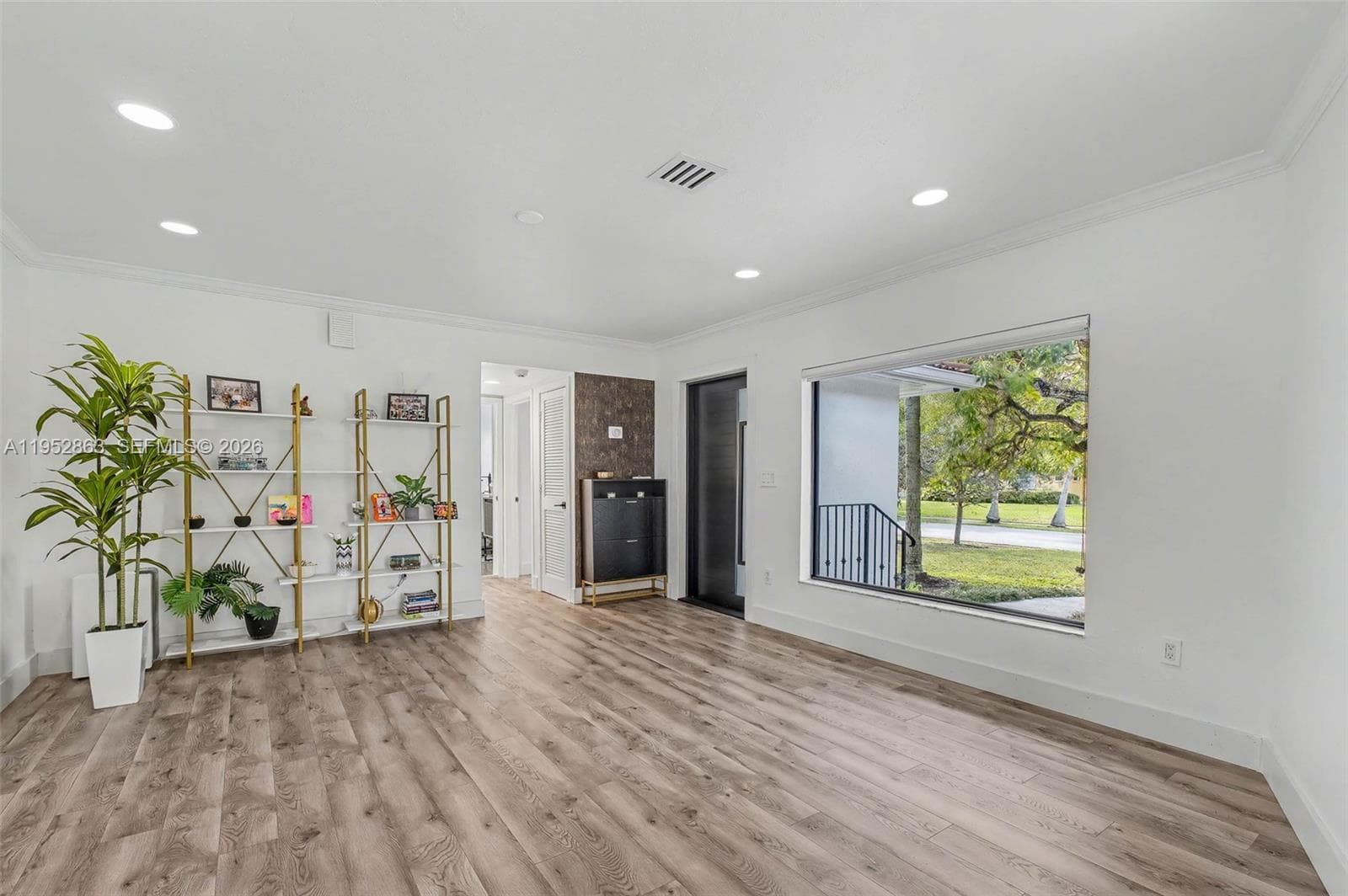 15815 SW 85th Ave, Palmetto Bay, FL 33157 photo 2