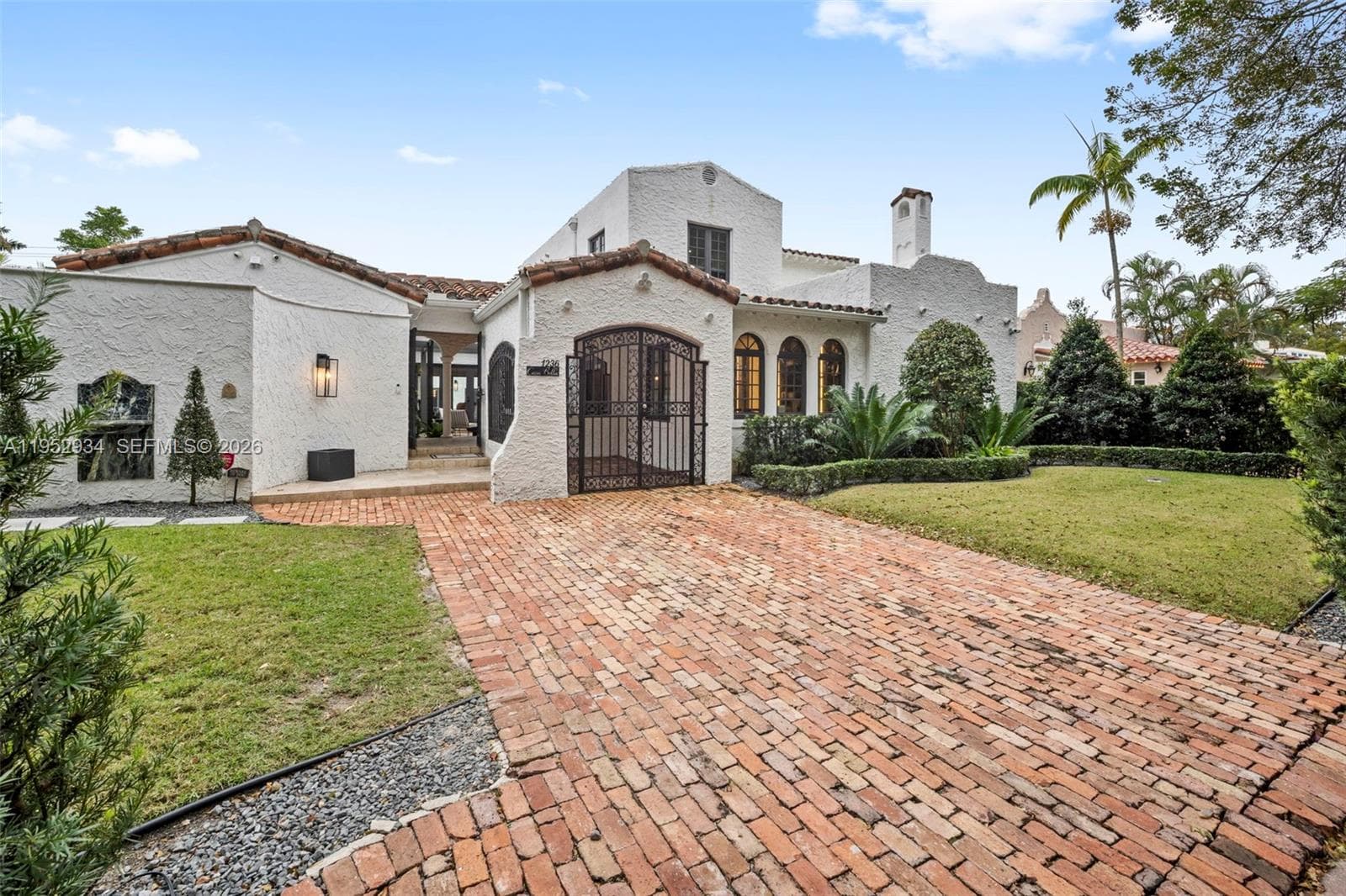 1236 Obispo Ave, Coral Gables, FL 33134