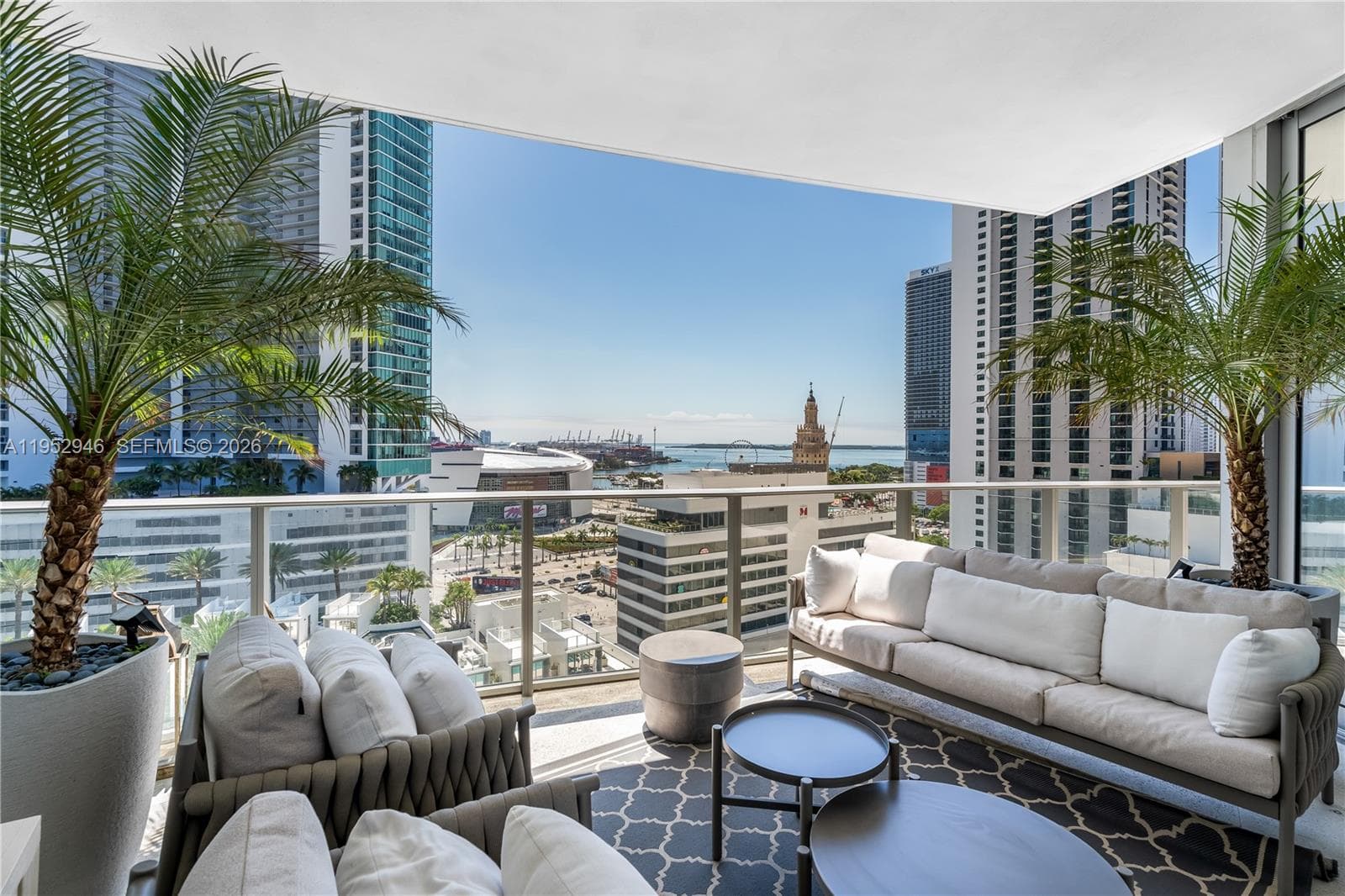 851 NE 1st Avenue # 1409, Miami, FL 33132
