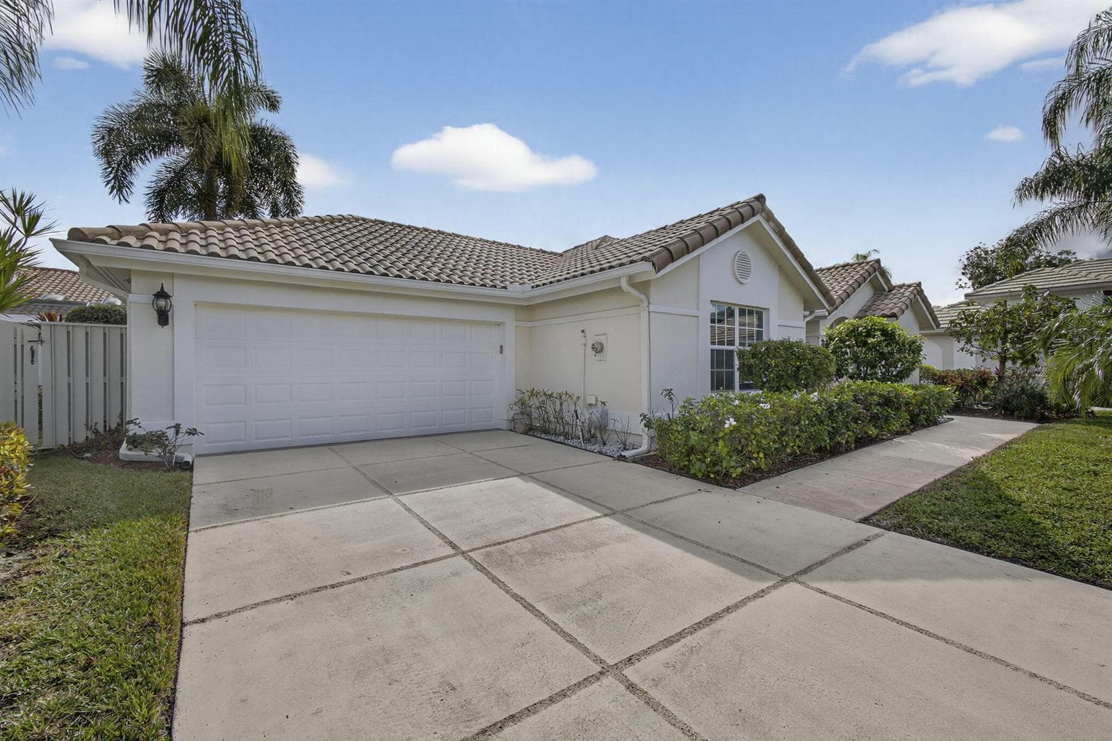 152 Eagleton Court, Palm Beach Gardens, FL 33418 photo 3