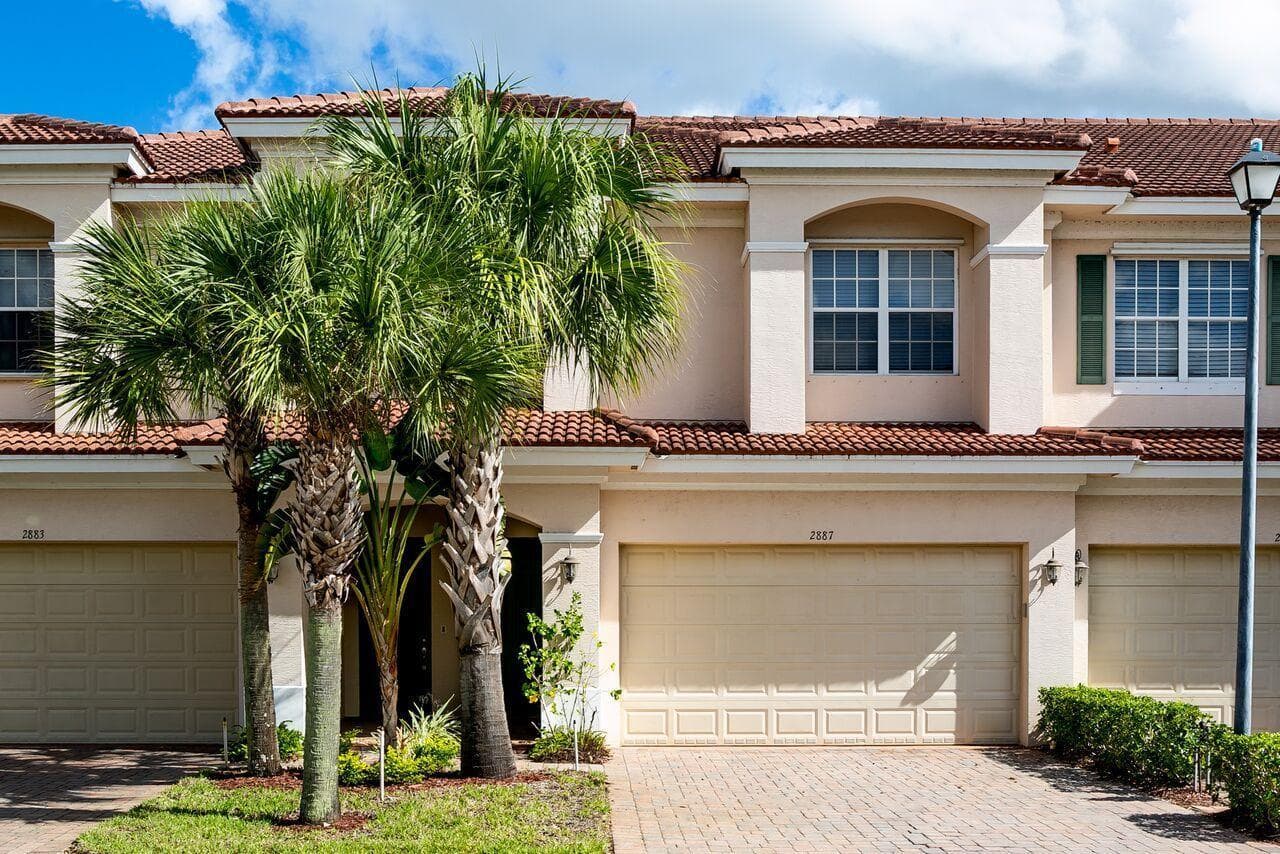 2887 SW Cedar Dunes Drive, Port St. Lucie, FL 34953 photo 3