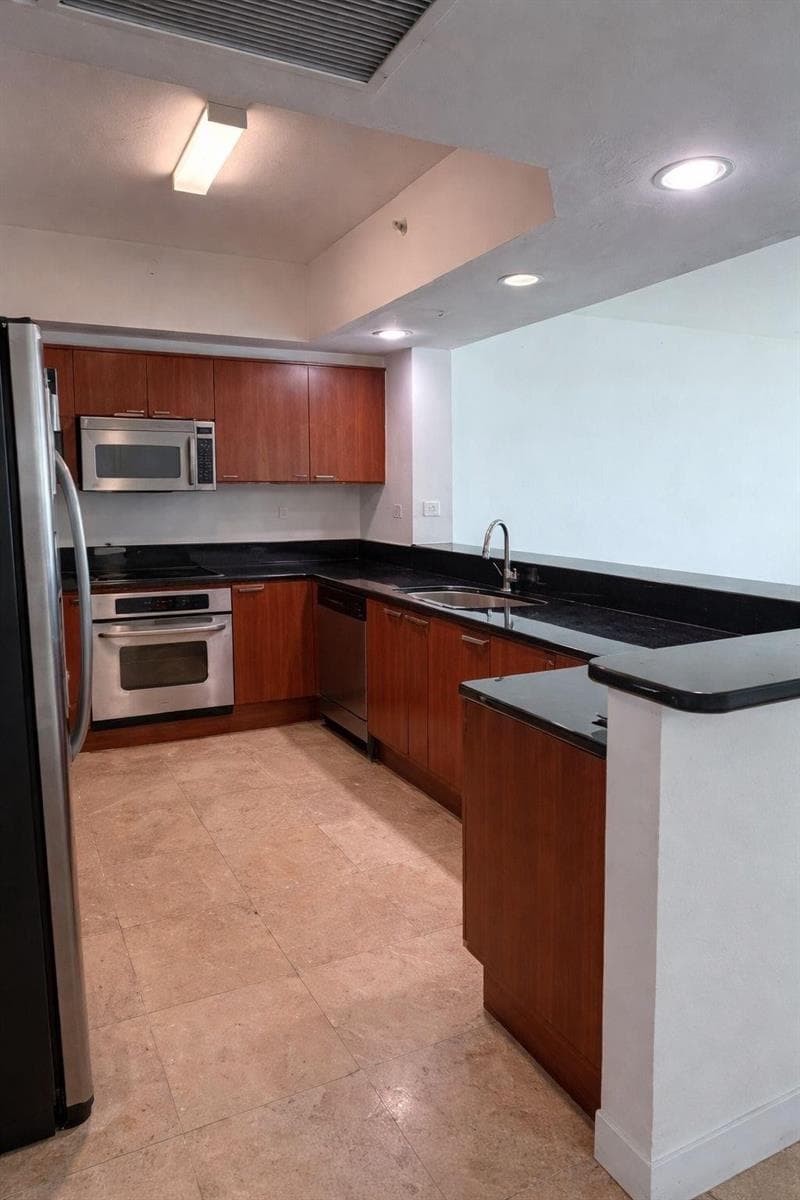 14951 Royal Oaks Lane # 1607, North Miami, FL 33181 photo 2
