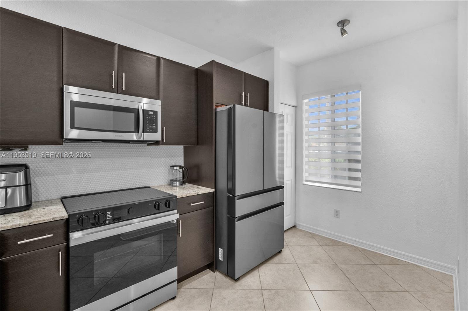 121 NW 2nd Ave # 4, Hallandale Beach, FL 33009 photo 4