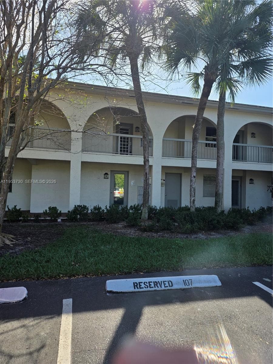 2612 Nassau Bnd # E2, Coconut Creek, FL 33066