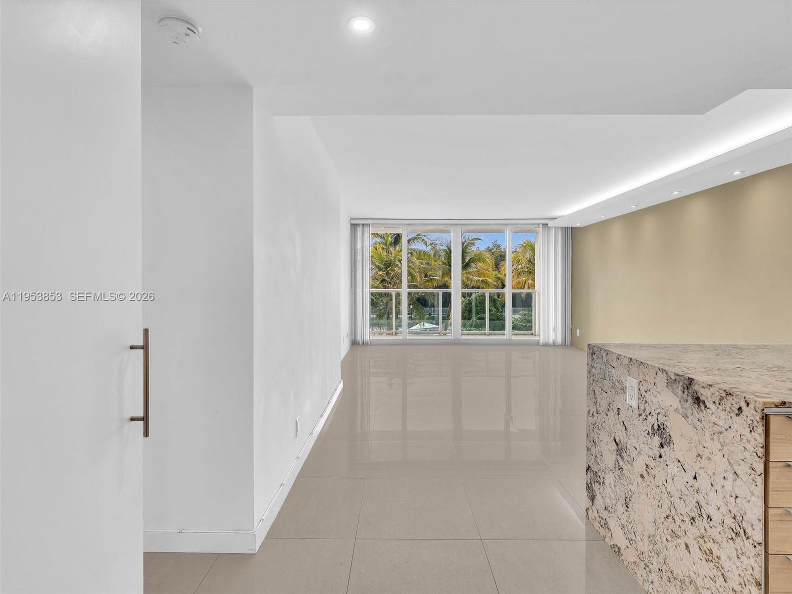 100 Bayview Dr # 223, Sunny Isles Beach, FL 33160 photo 4