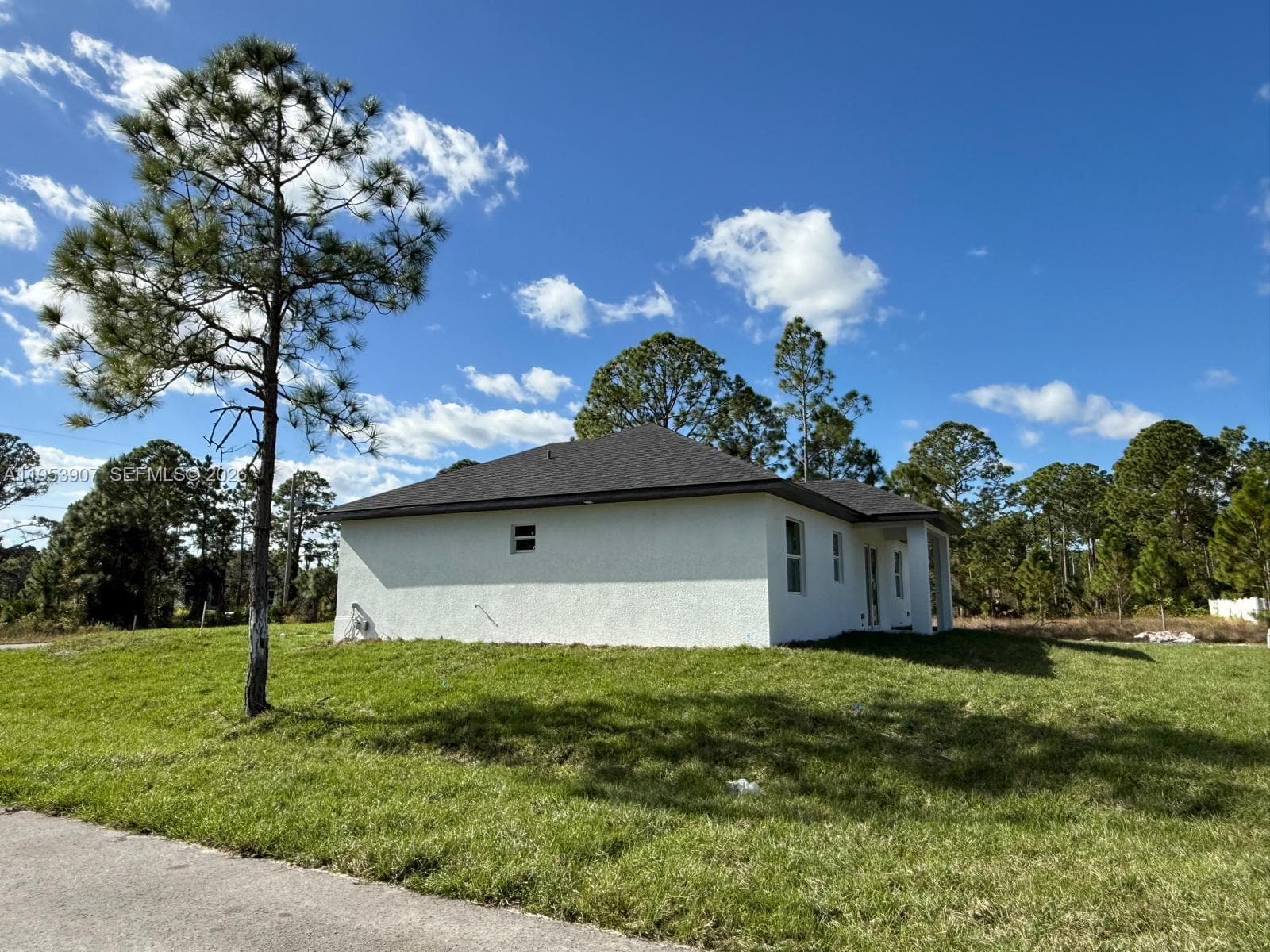 1121 FLORENCE ST E, Lehigh Acres, FL 33974 photo 2
