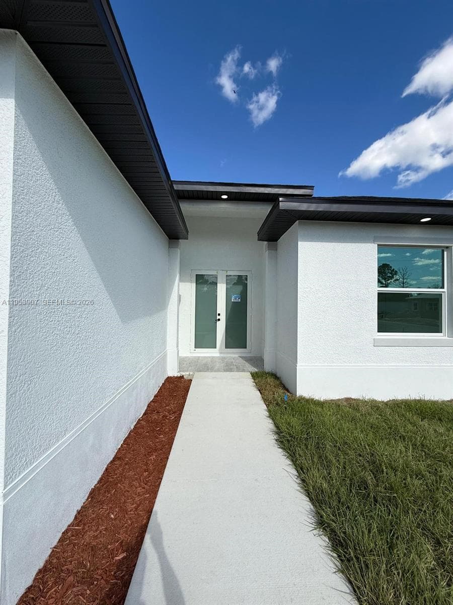 1121 FLORENCE ST E, Lehigh Acres, FL 33974 photo 4