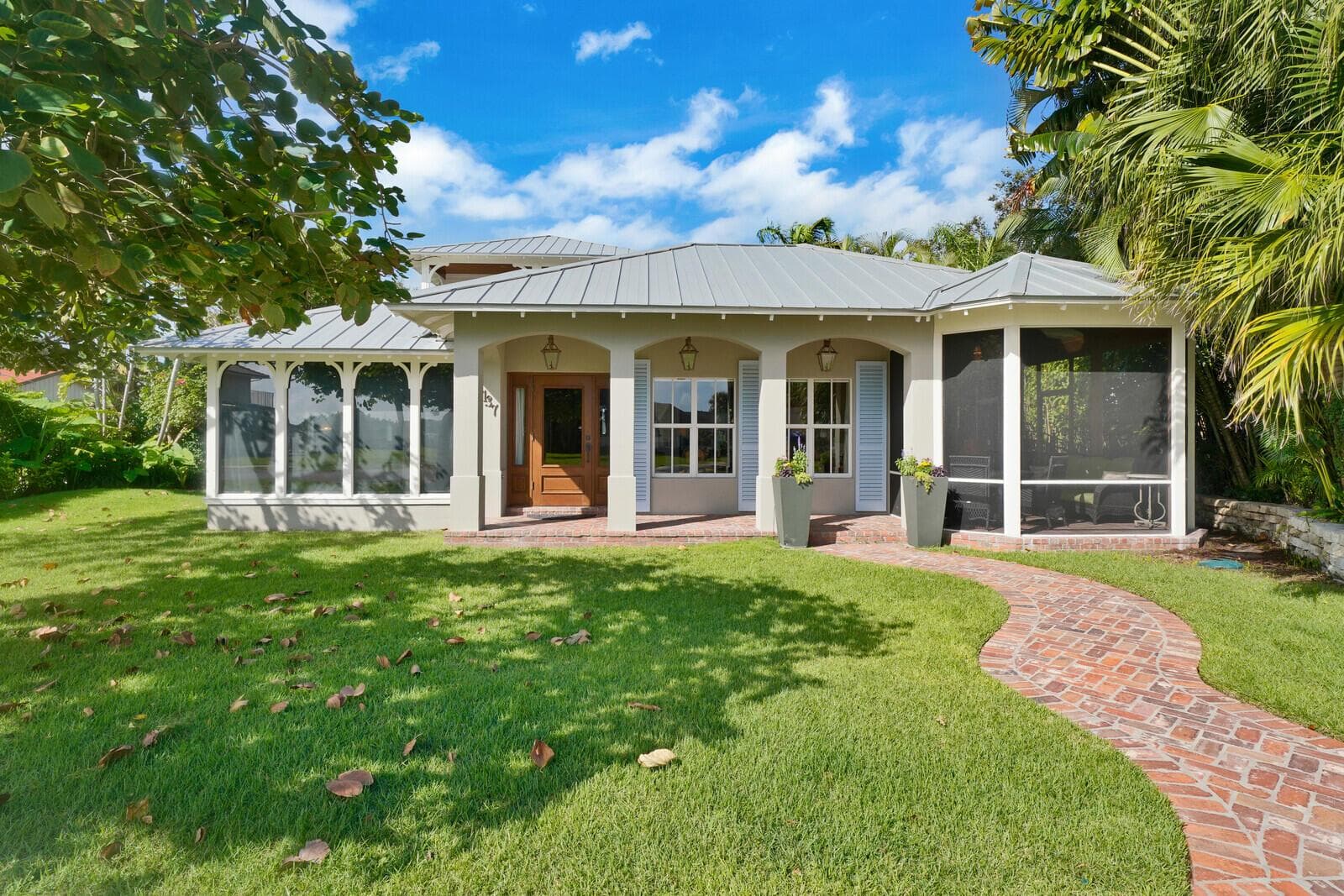 137 S Oak Street, Lantana, FL 33462 photo 3