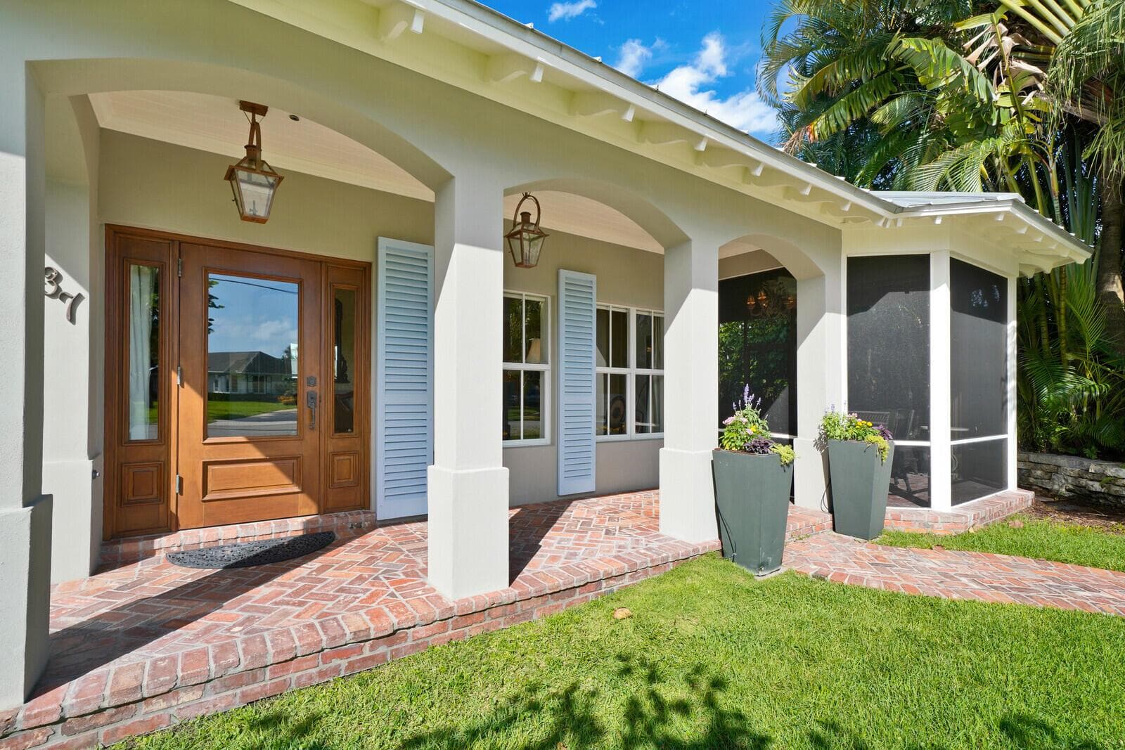 137 S Oak Street, Lantana, FL 33462 photo 4