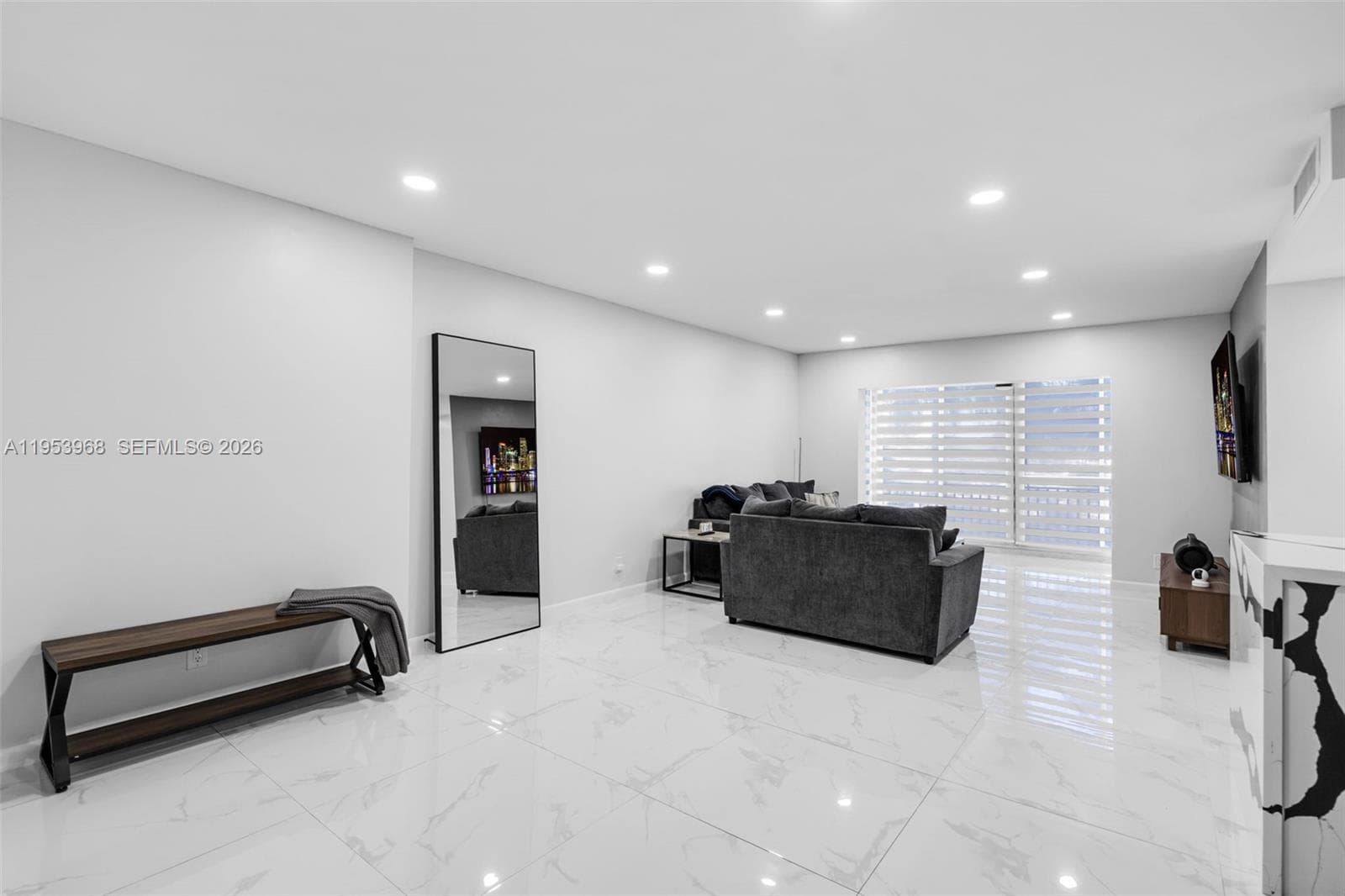 3800 Hillcrest Dr # 203, Hollywood, FL 33021 photo 5