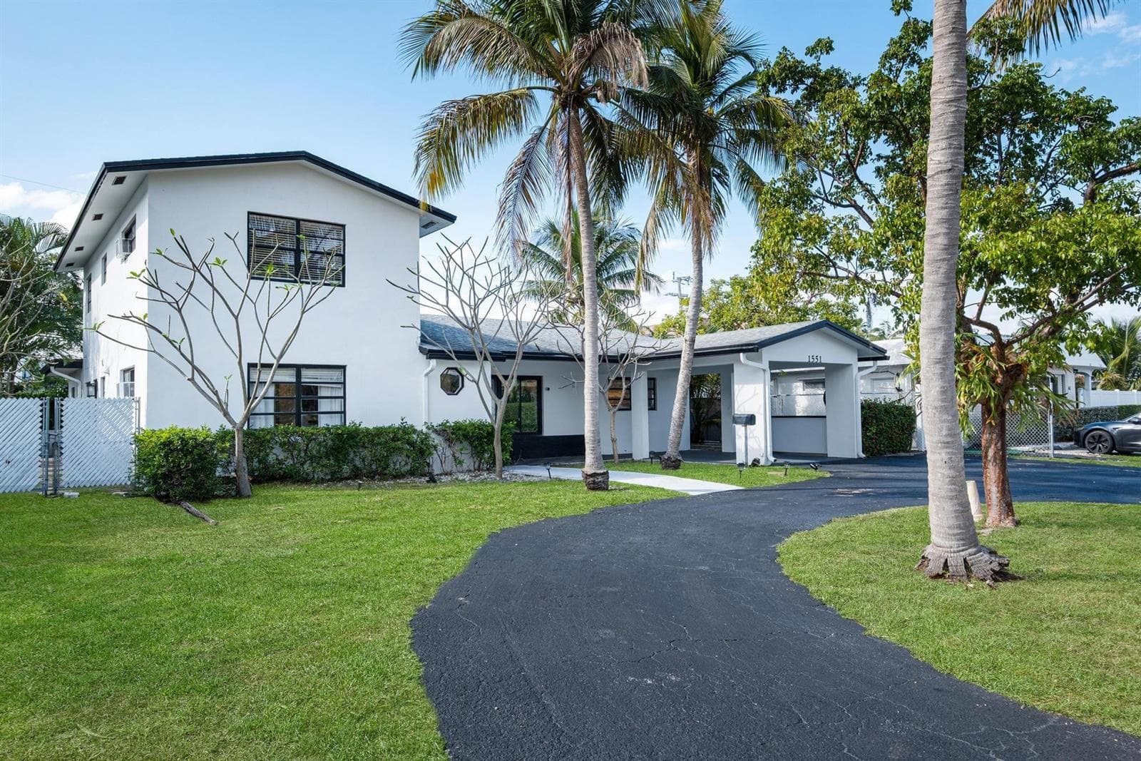 1551 SE 23rd Avenue, Pompano Beach, FL 33062 photo 2