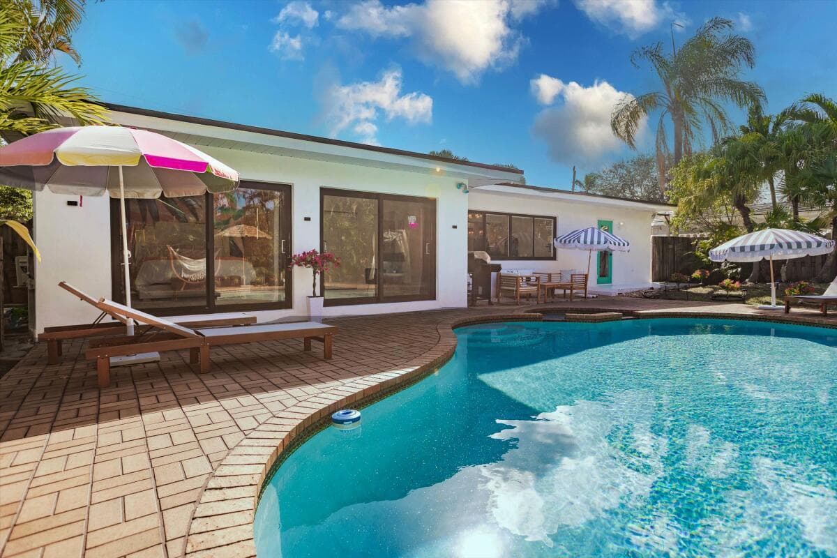 245 N Tradewinds Avenue, Lauderdale By The Sea, FL 33308 photo 3